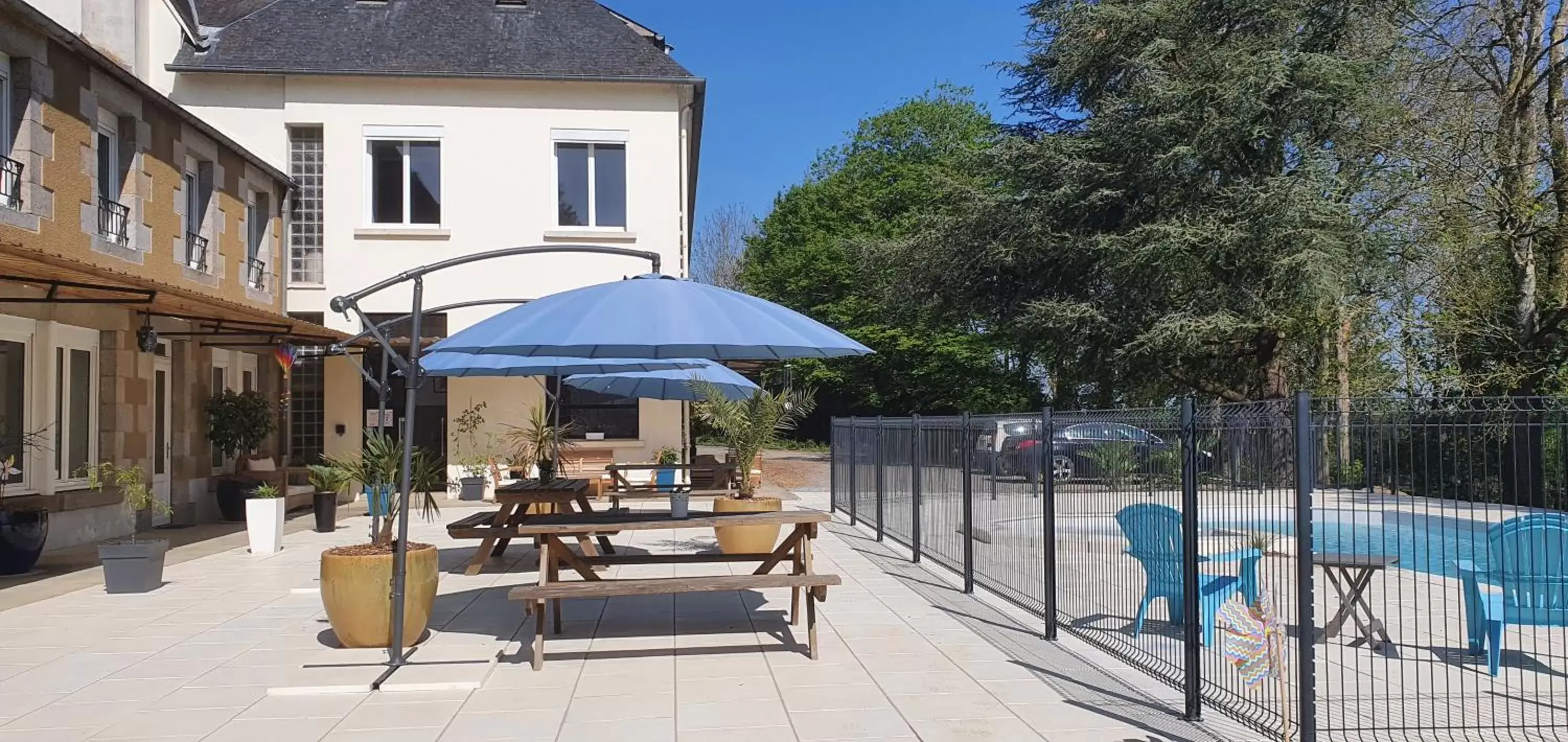 Swimming Pool in Cosy Er Lann Chambres d'Hôtes