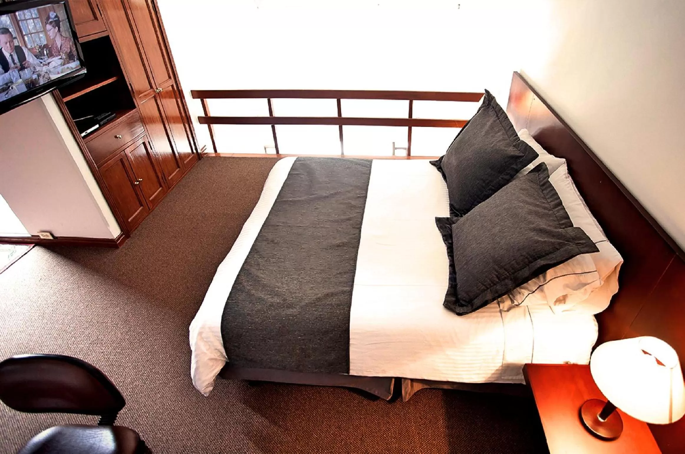 Bed in Cora 96 Street Apartments