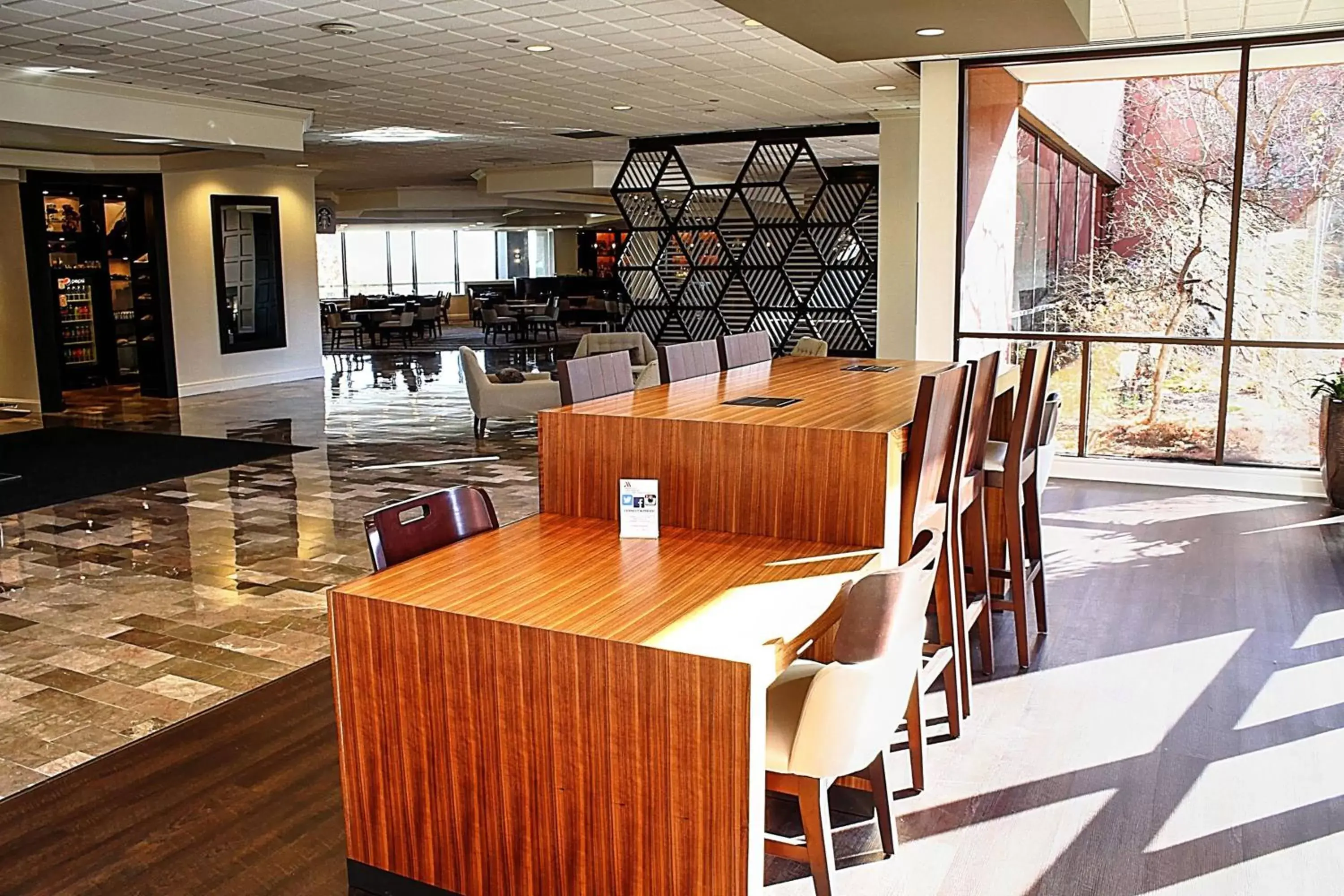 Lobby or reception, Lounge/Bar in Ann Arbor Marriott Ypsilanti at Eagle Crest