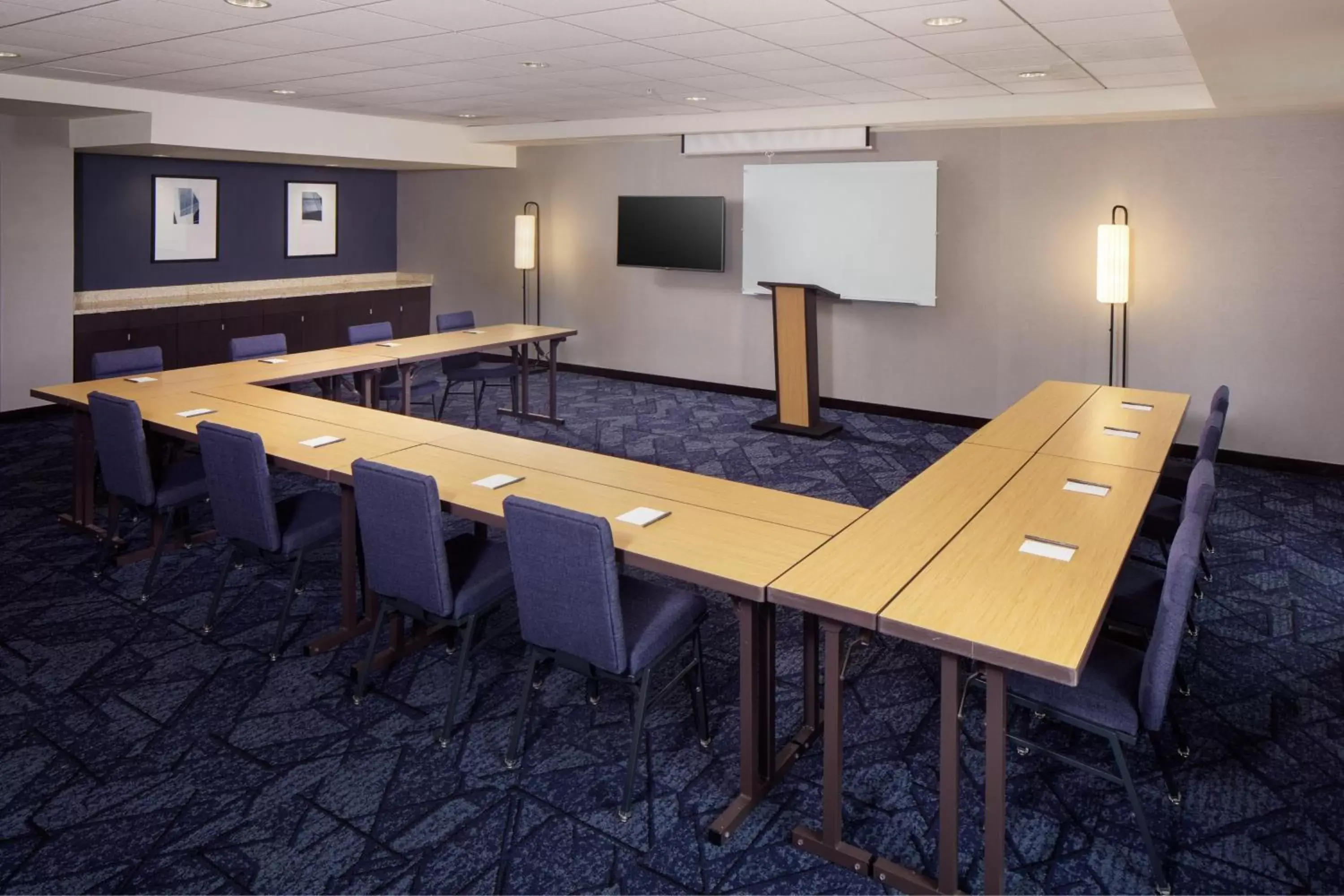 Meeting/conference room in Courtyard by Marriott Charleston Downtown/Civic Center