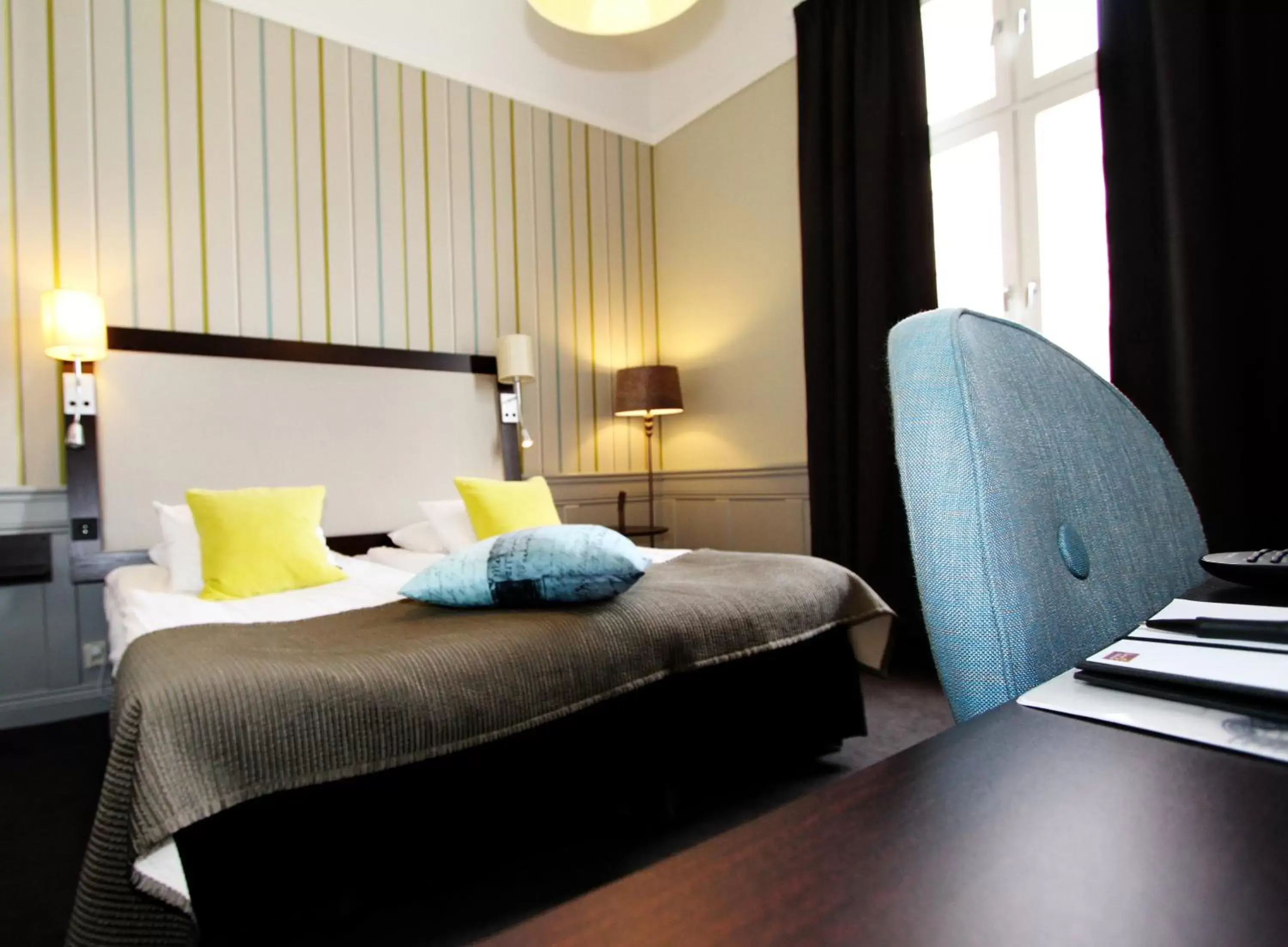 Bed in Home Hotel Post Bed in Home Hotel Post