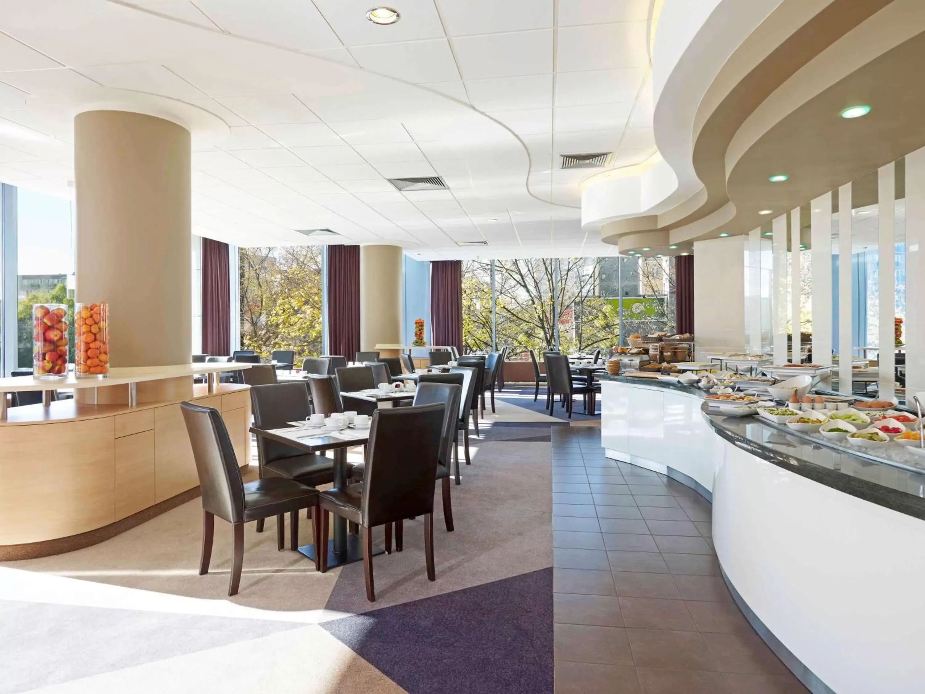 Restaurant/Places to Eat in Mercure Warszawa Centrum