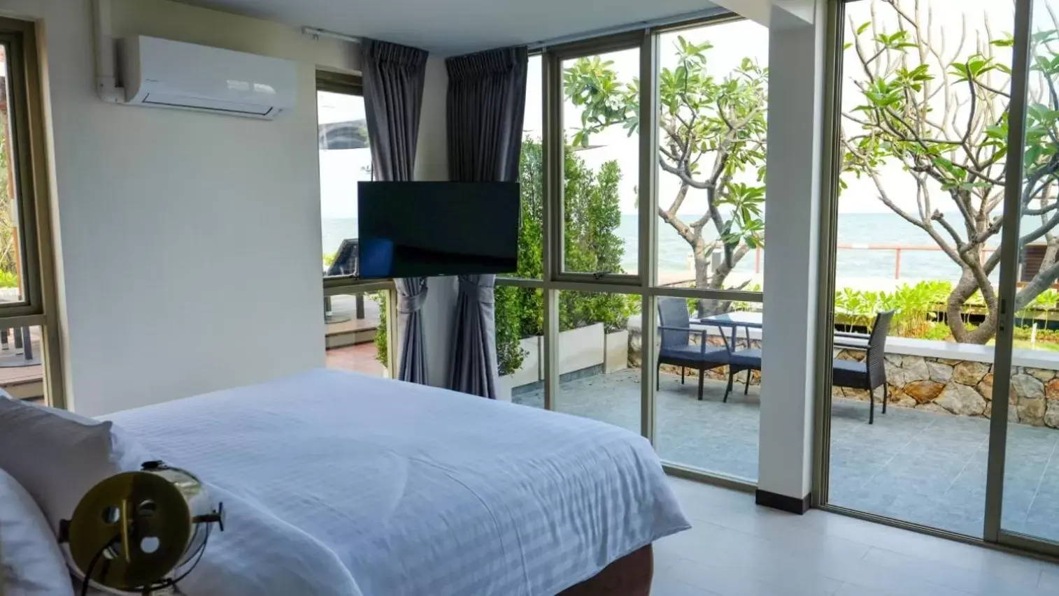 TV and multimedia, Bed in De Chaochom Hua Hin