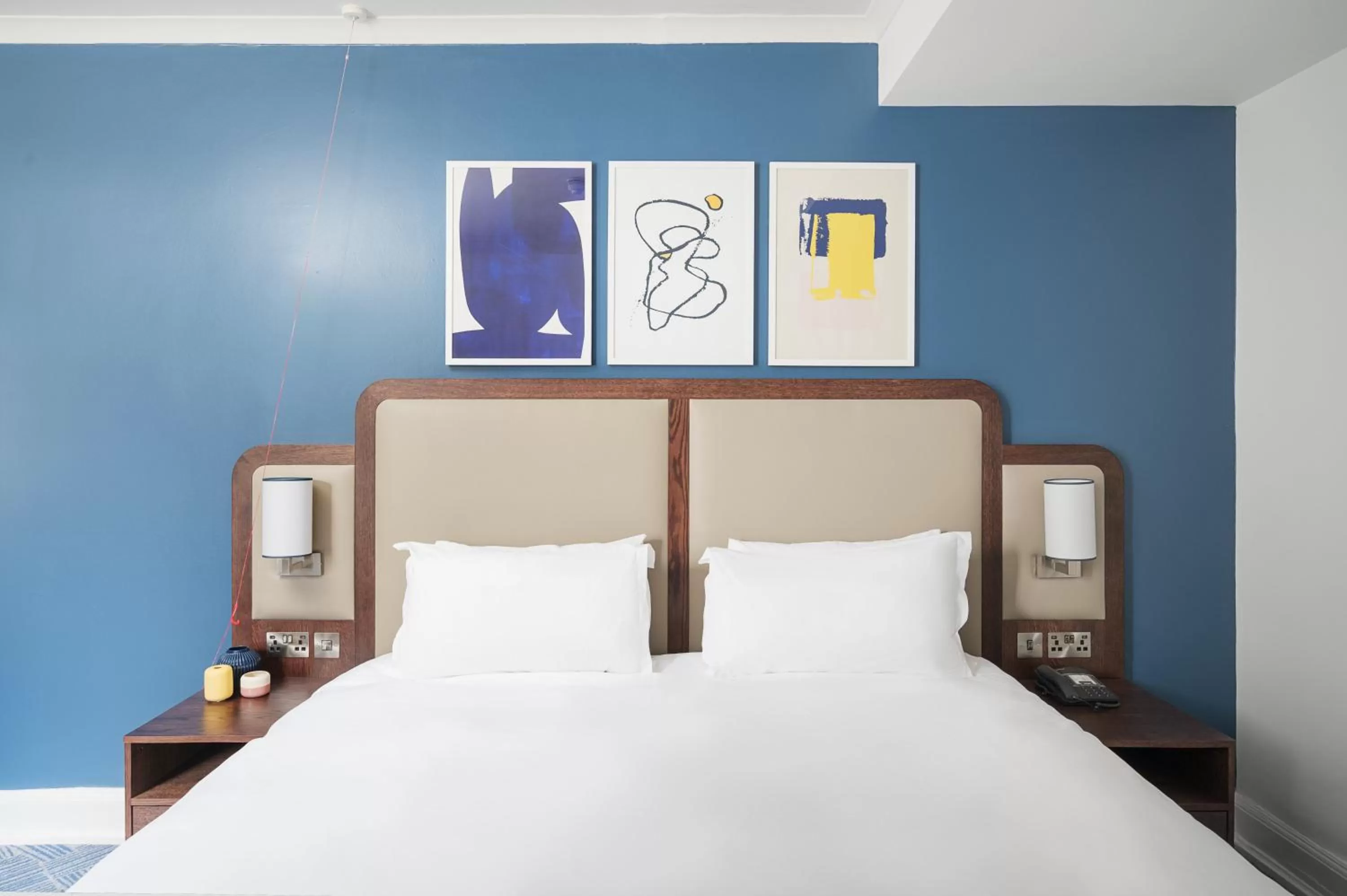 Photo of the whole room, Bed in voco Grand Central Glasgow by IHG