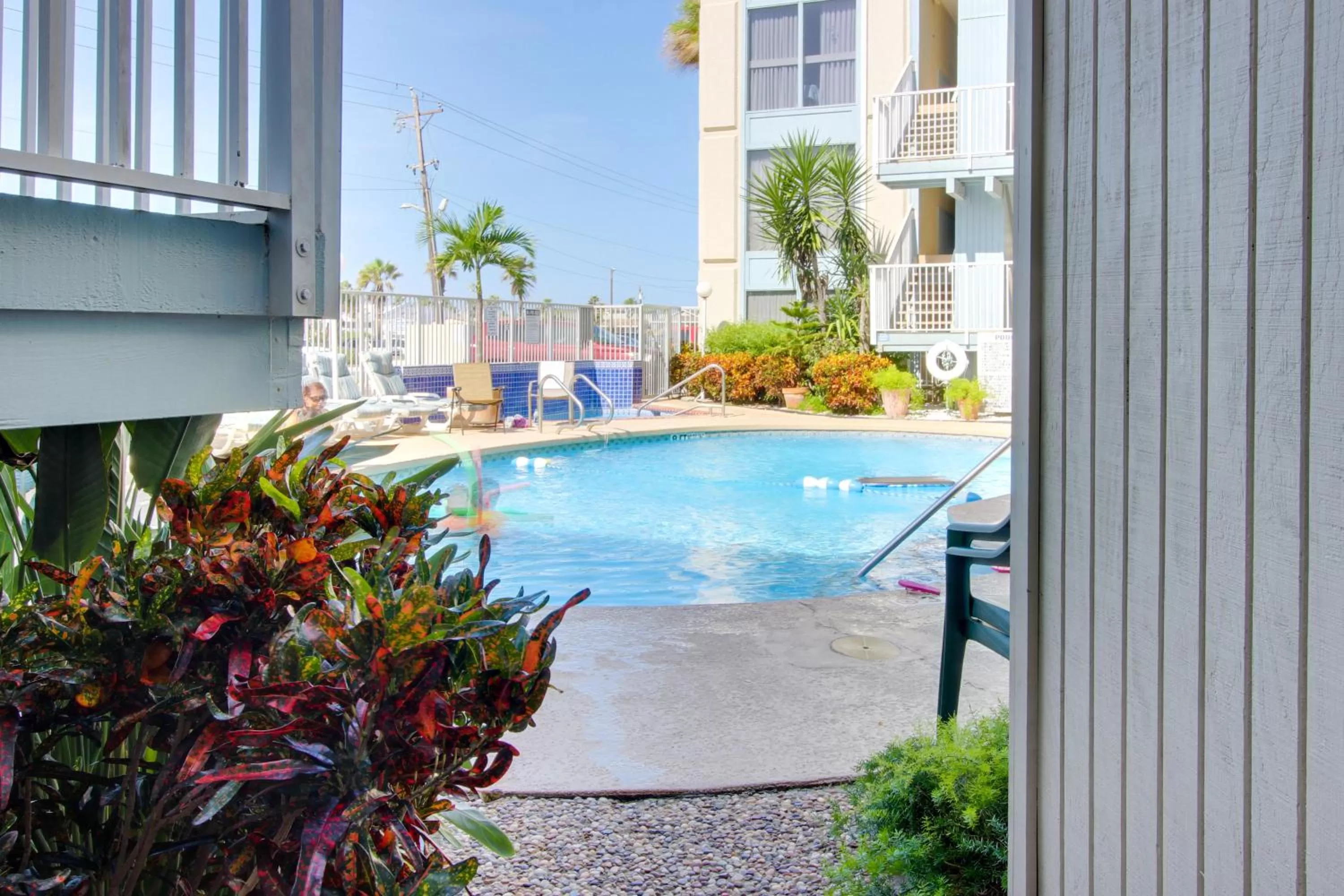 Balcony/Terrace, Swimming Pool in La Internacional Condominiums #210