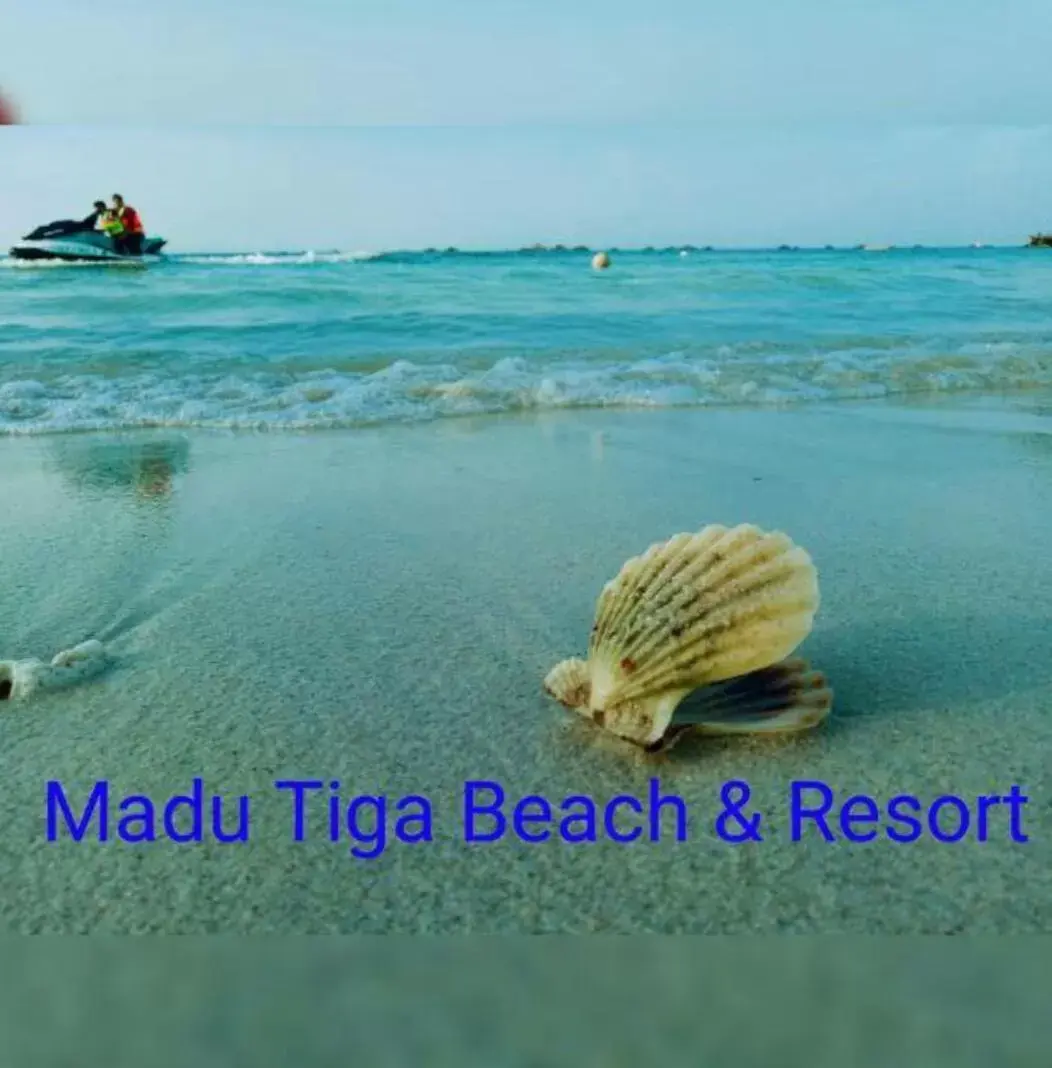 Madu Tiga Beach & Resort