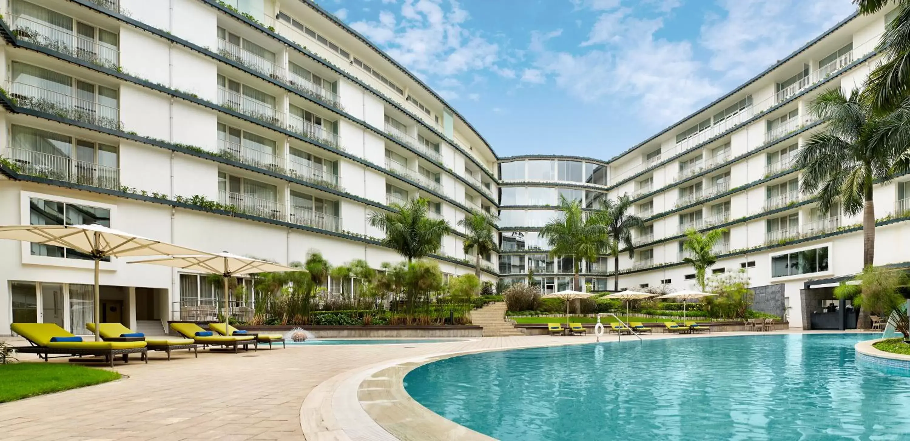 Pool view, Swimming Pool in Radisson Blu Hotel & Convention Centre Kigali