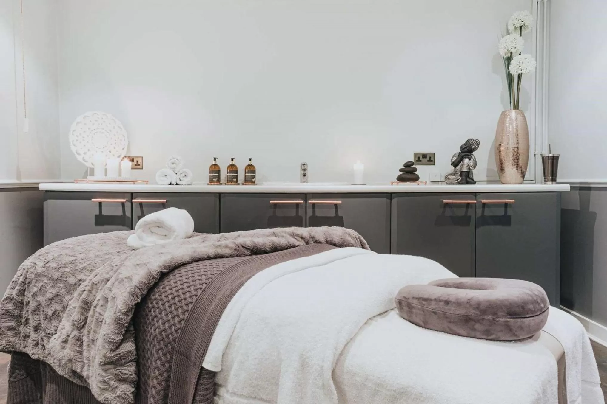 Spa and wellness centre/facilities, Bed in Crowne Plaza - Sheffield by IHG