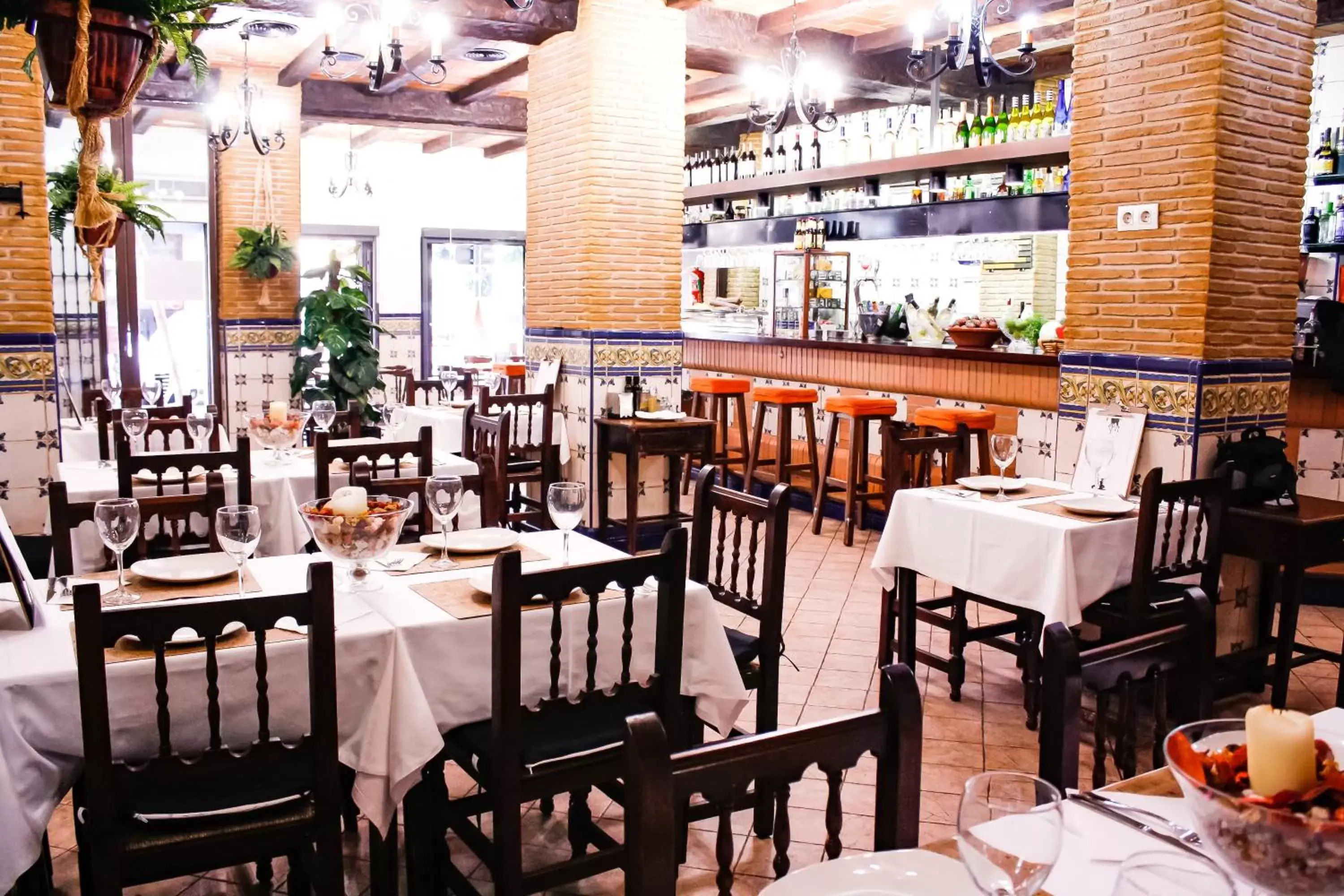 Property building, Restaurant/Places to Eat in Hotel Universal Murcia