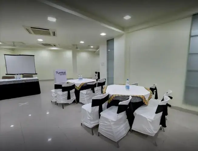 Banquet/Function facilities, Banquet Facilities in Hotel Mandakini Plaza