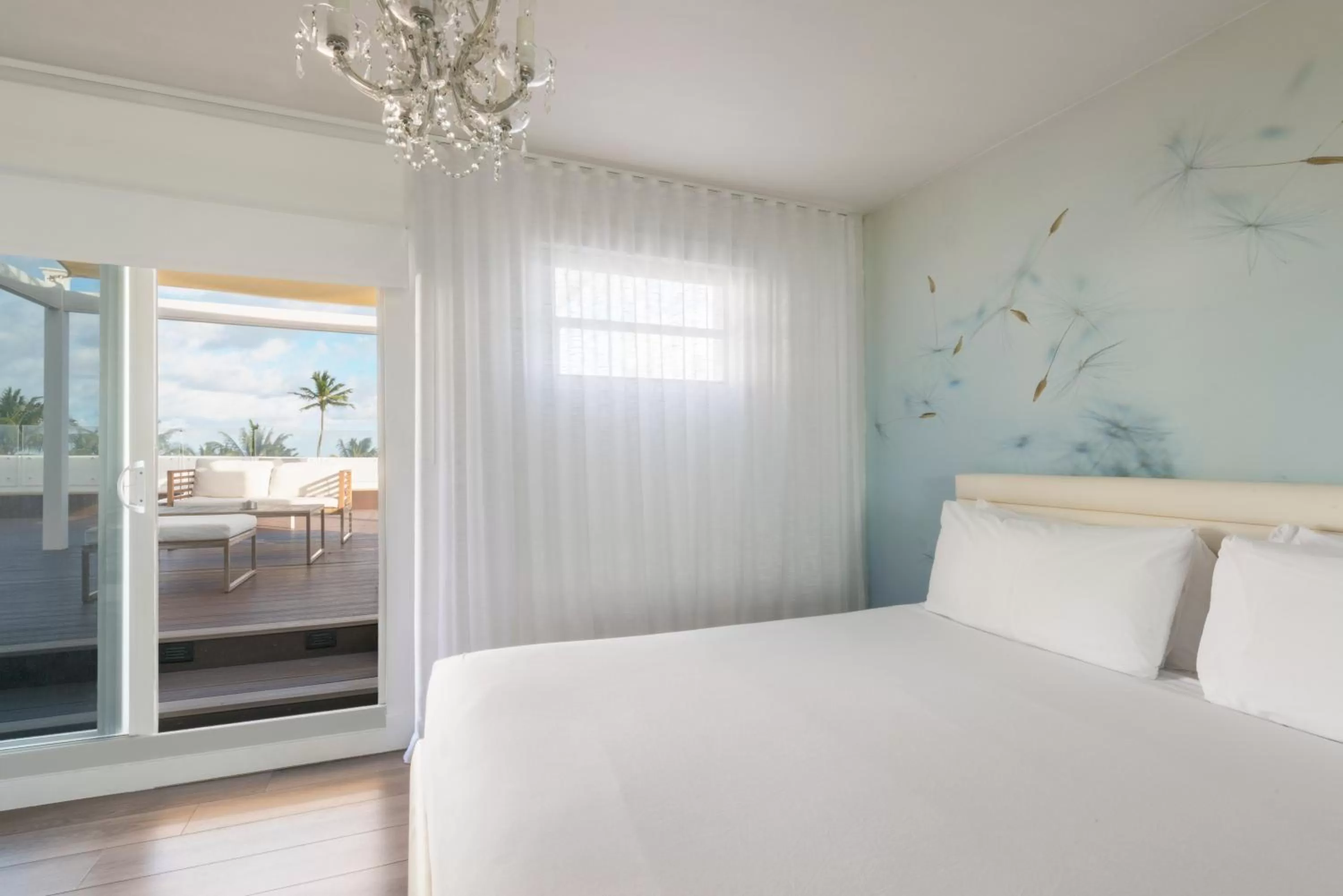 Bed in Penguin Hotel