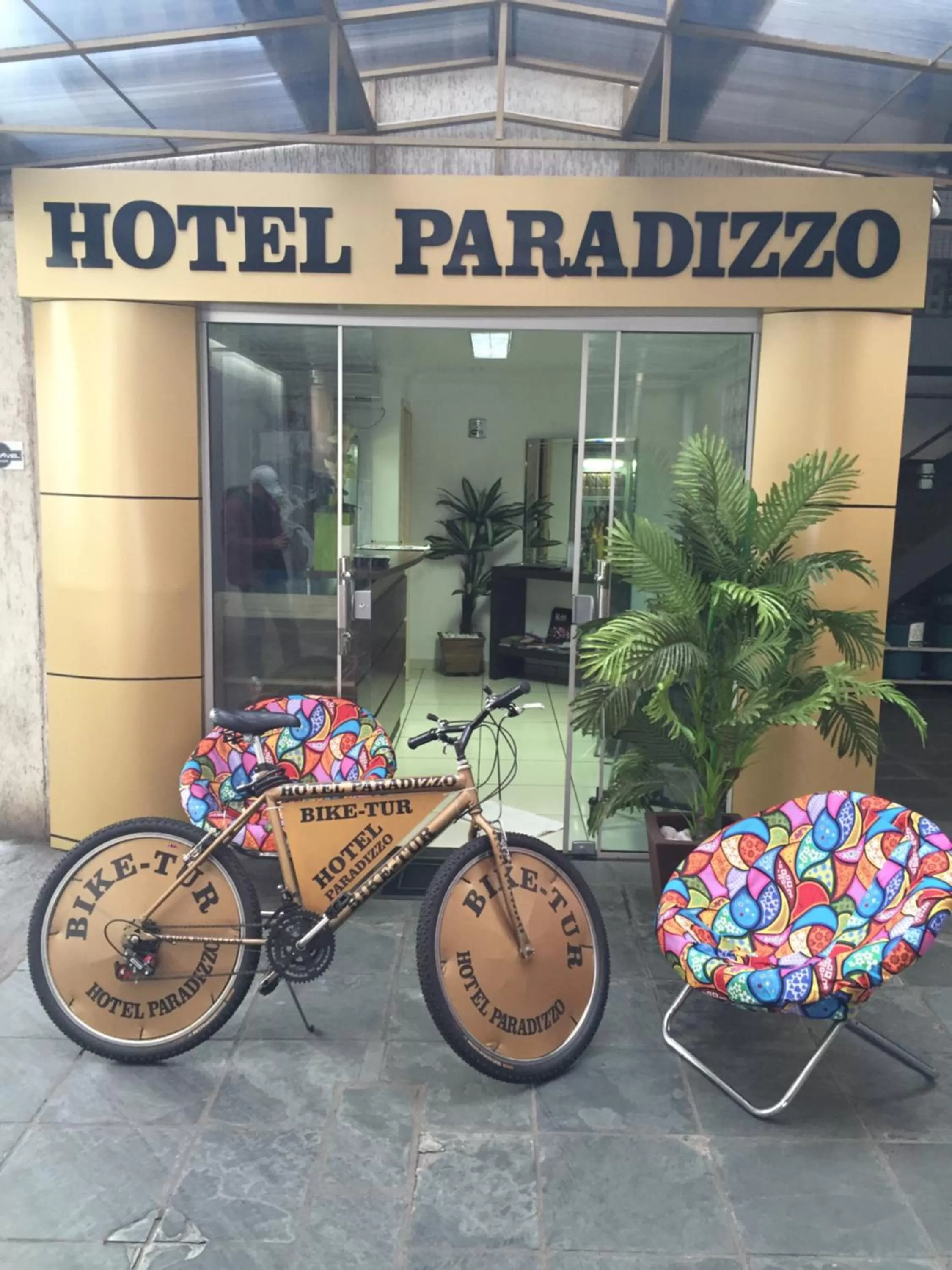 Hotel Paradizzo