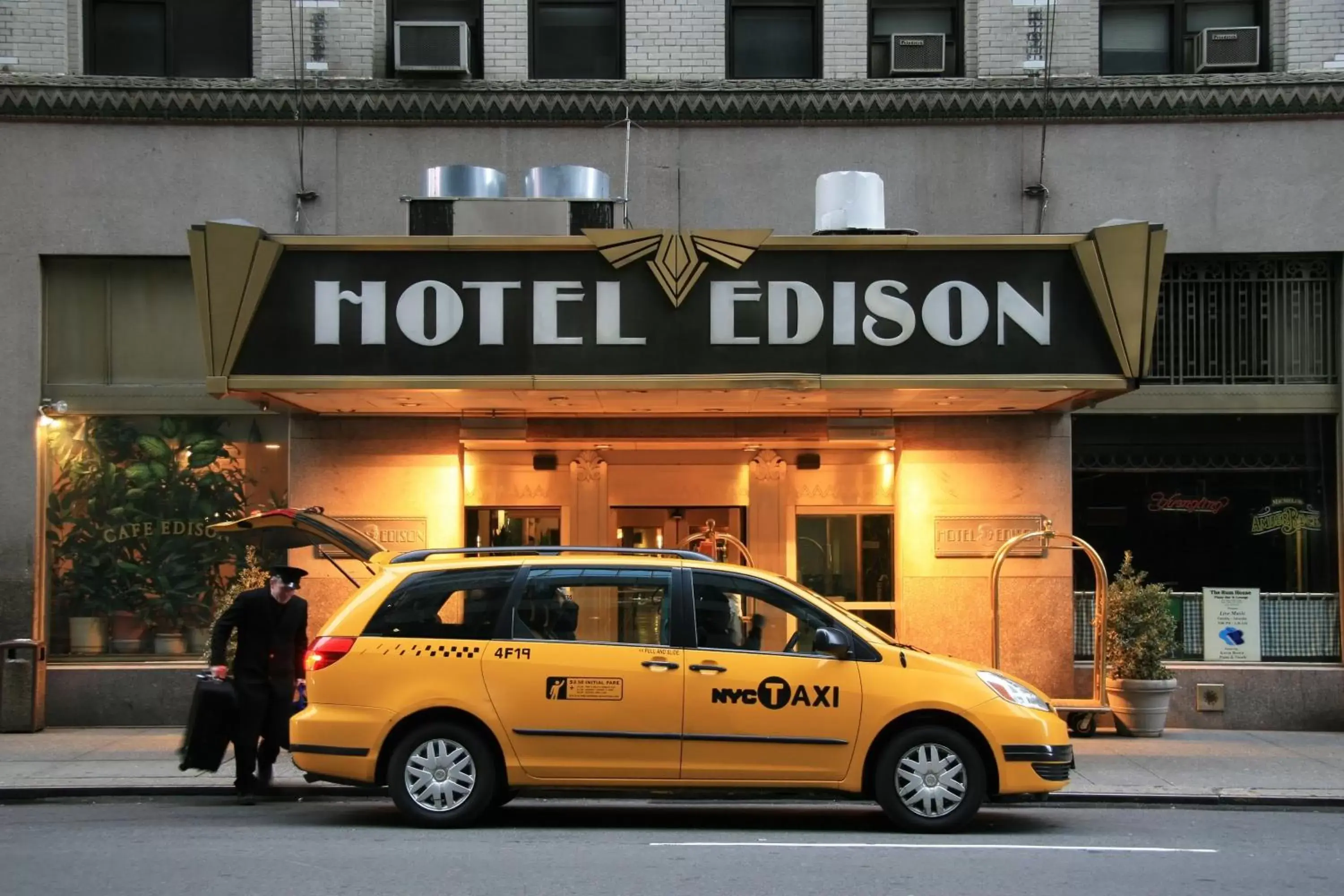 Facade/entrance, Property Building in Hotel Edison Times Square