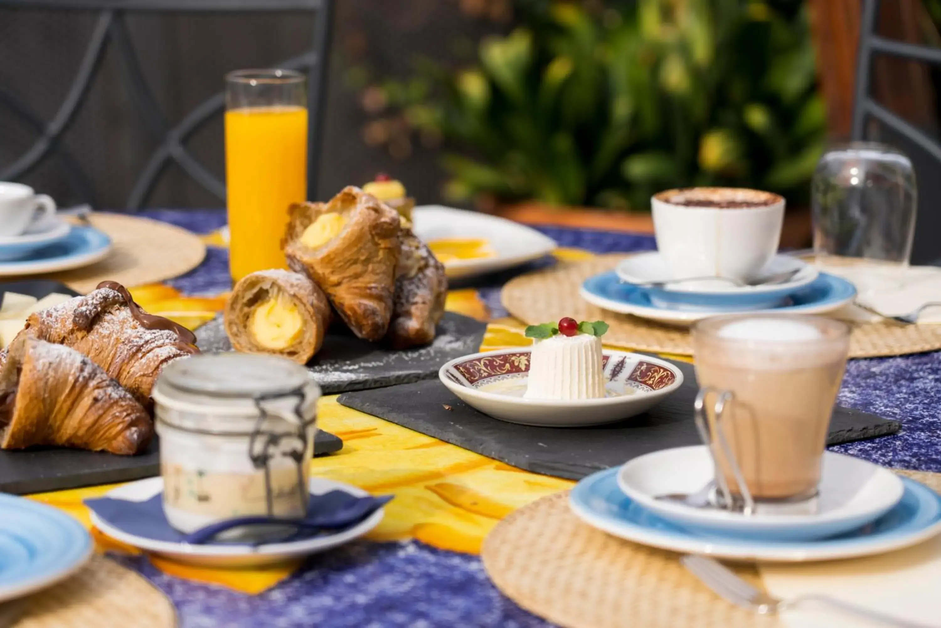 Coffee/tea facilities, Breakfast in Hotel Murmann