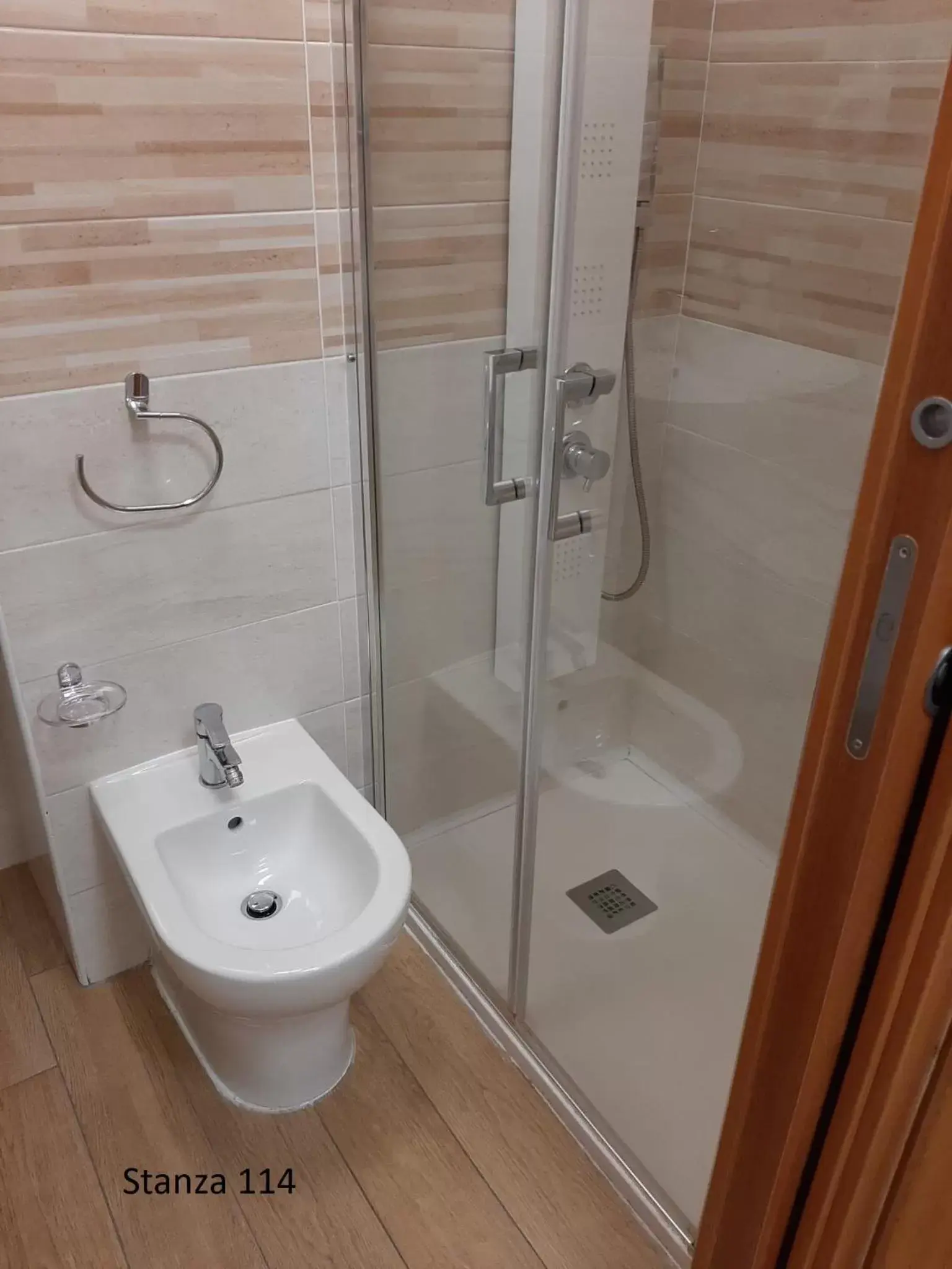 Bathroom in Hotel Pizboè