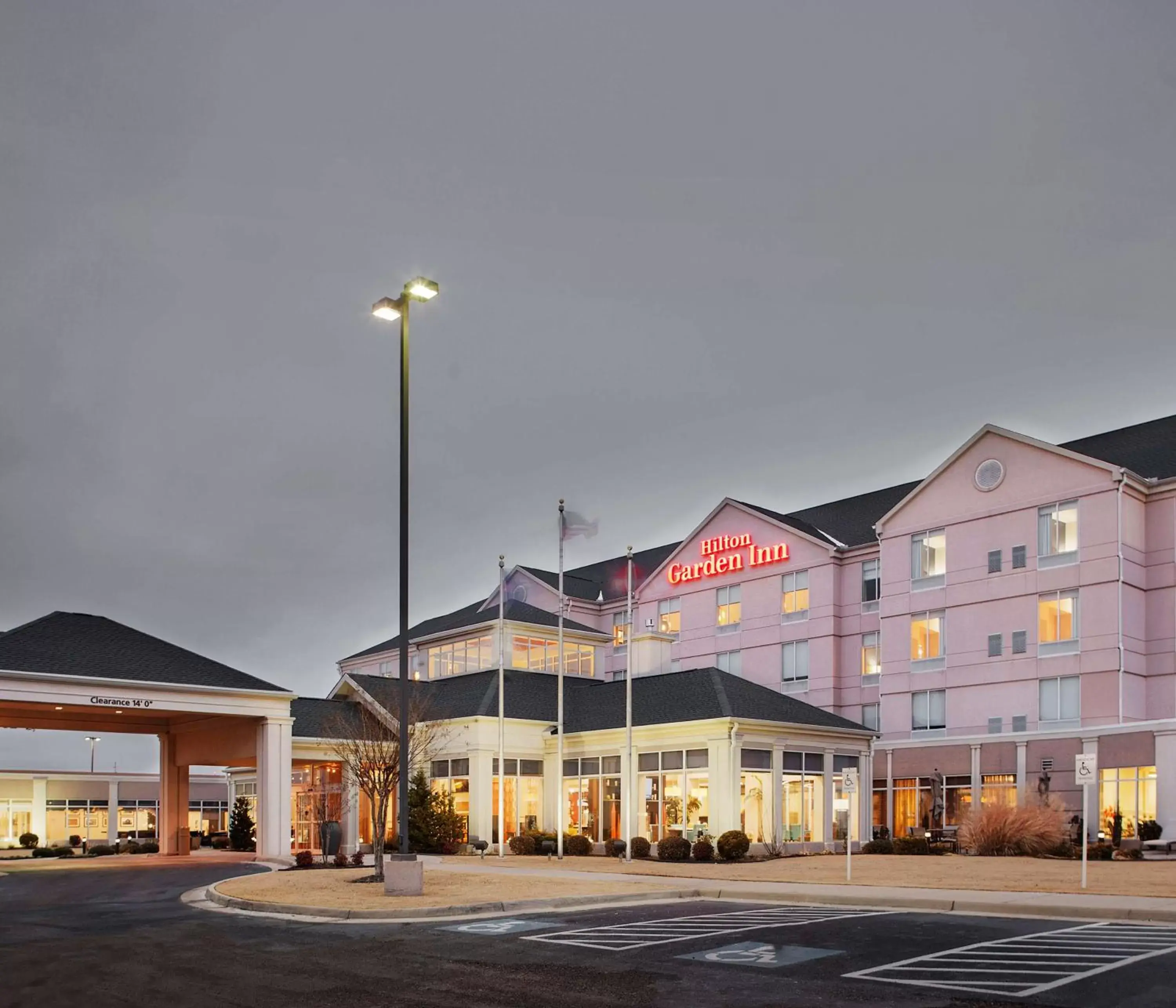 Property Building in Hilton Garden Inn Jonesboro