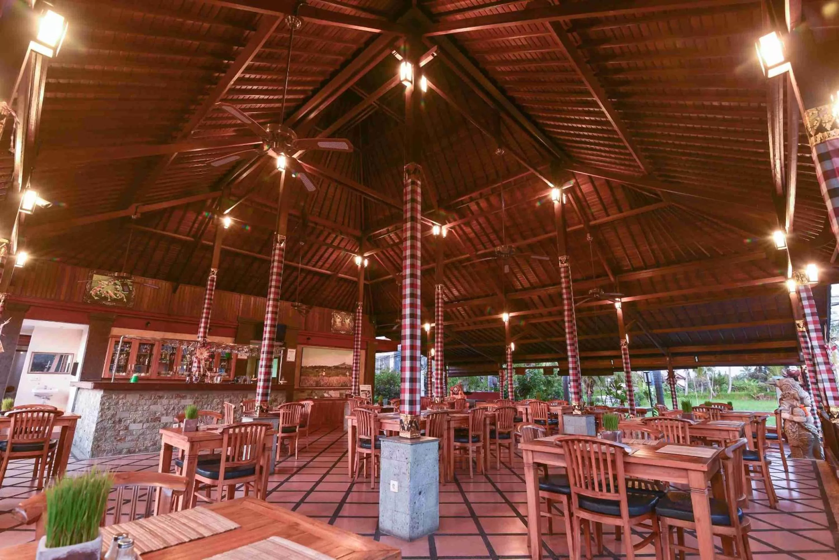 Restaurant/places to eat in Nick's Pension