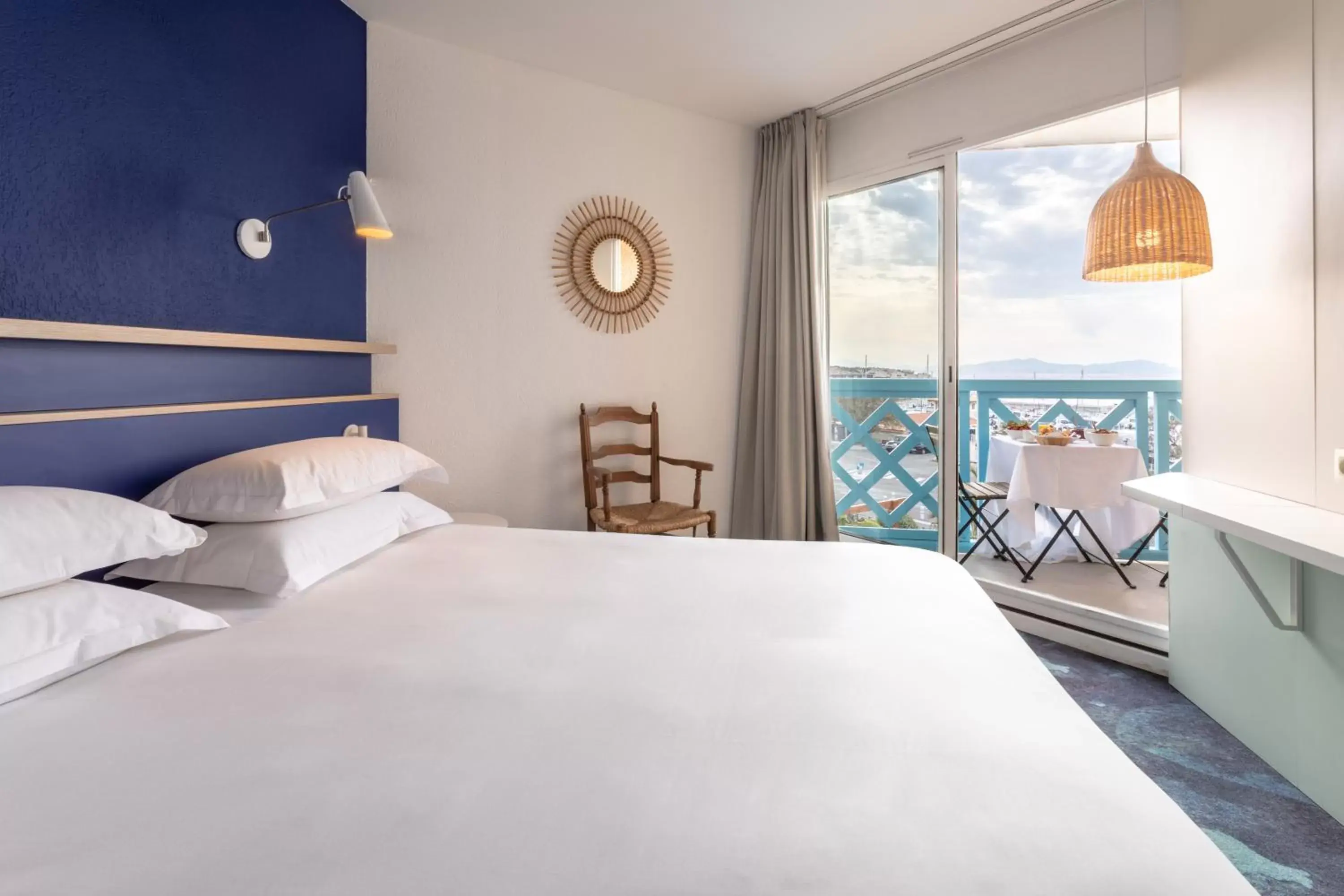 Bed in Hotel Paradou Mediterranee, BW Signature Collection by Best Western