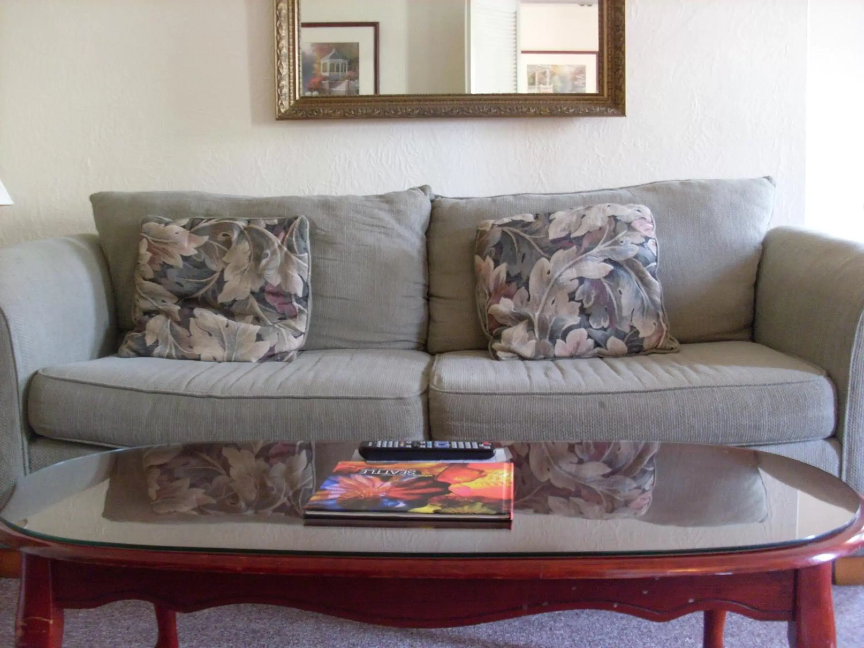 Living room, Seating Area in The Baroness Hotel