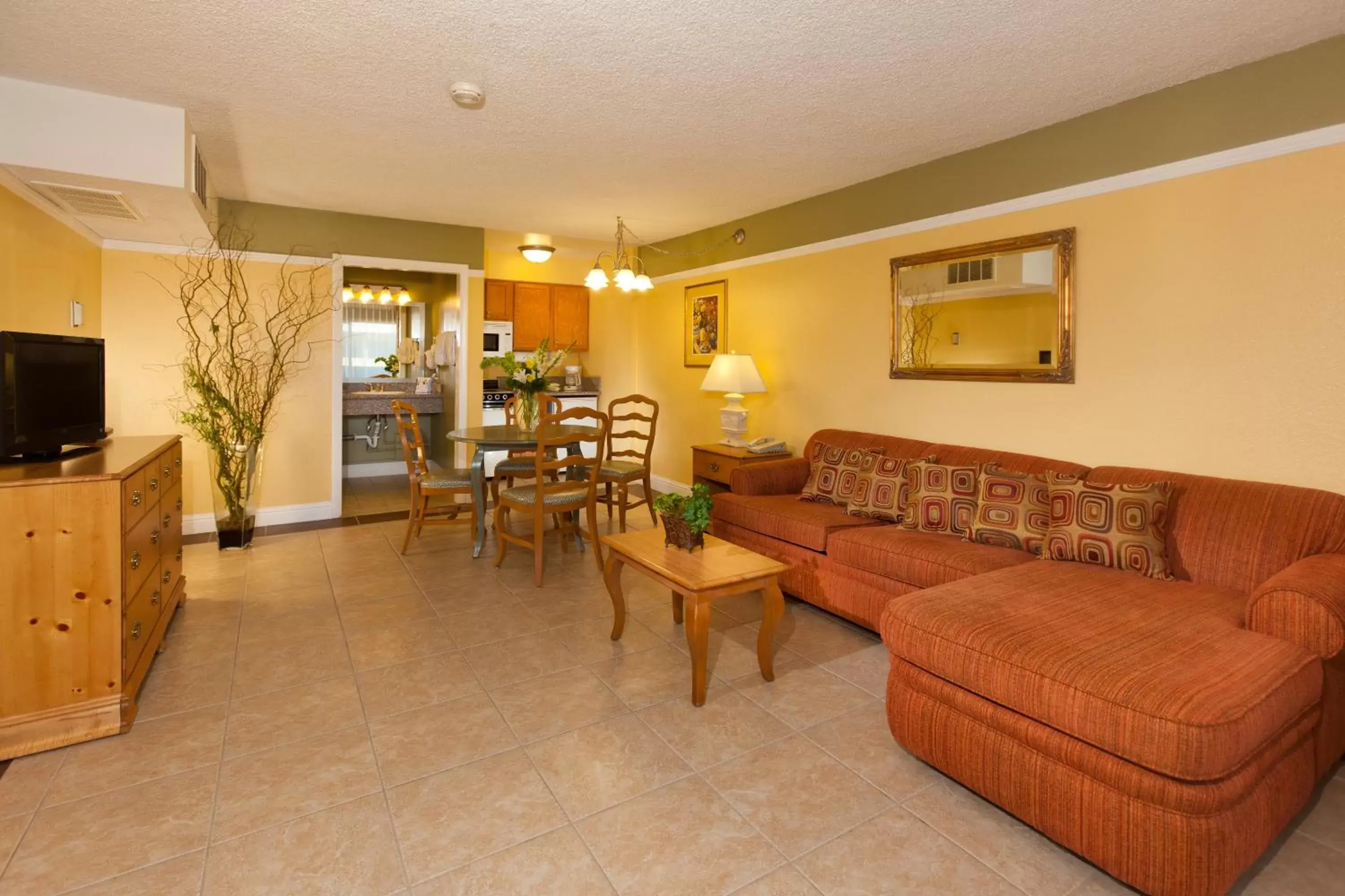 Living room, Seating Area in Legacy Vacation Resorts - Reno