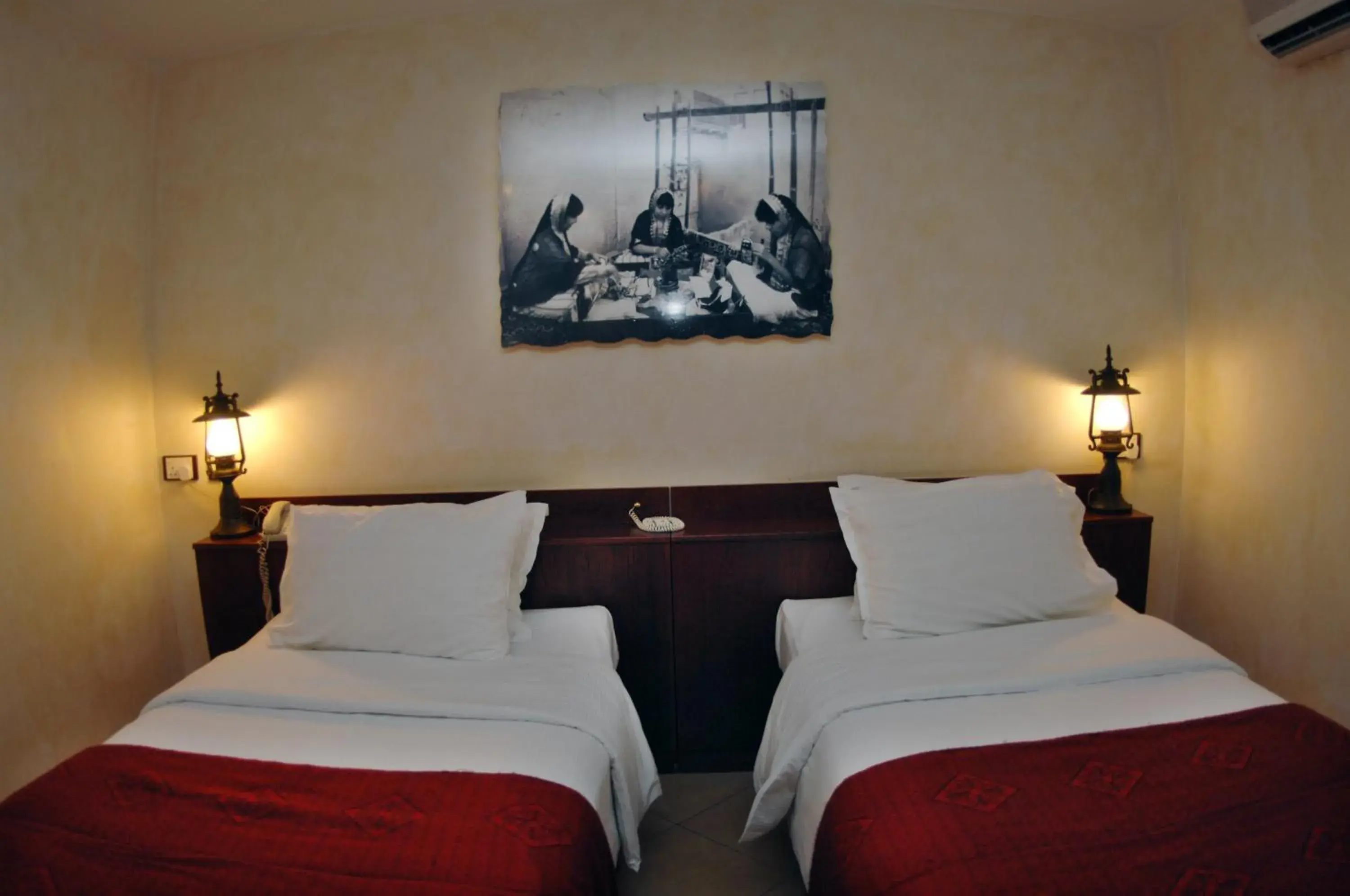 Bedroom, Room Photo in Al Liwan Suites