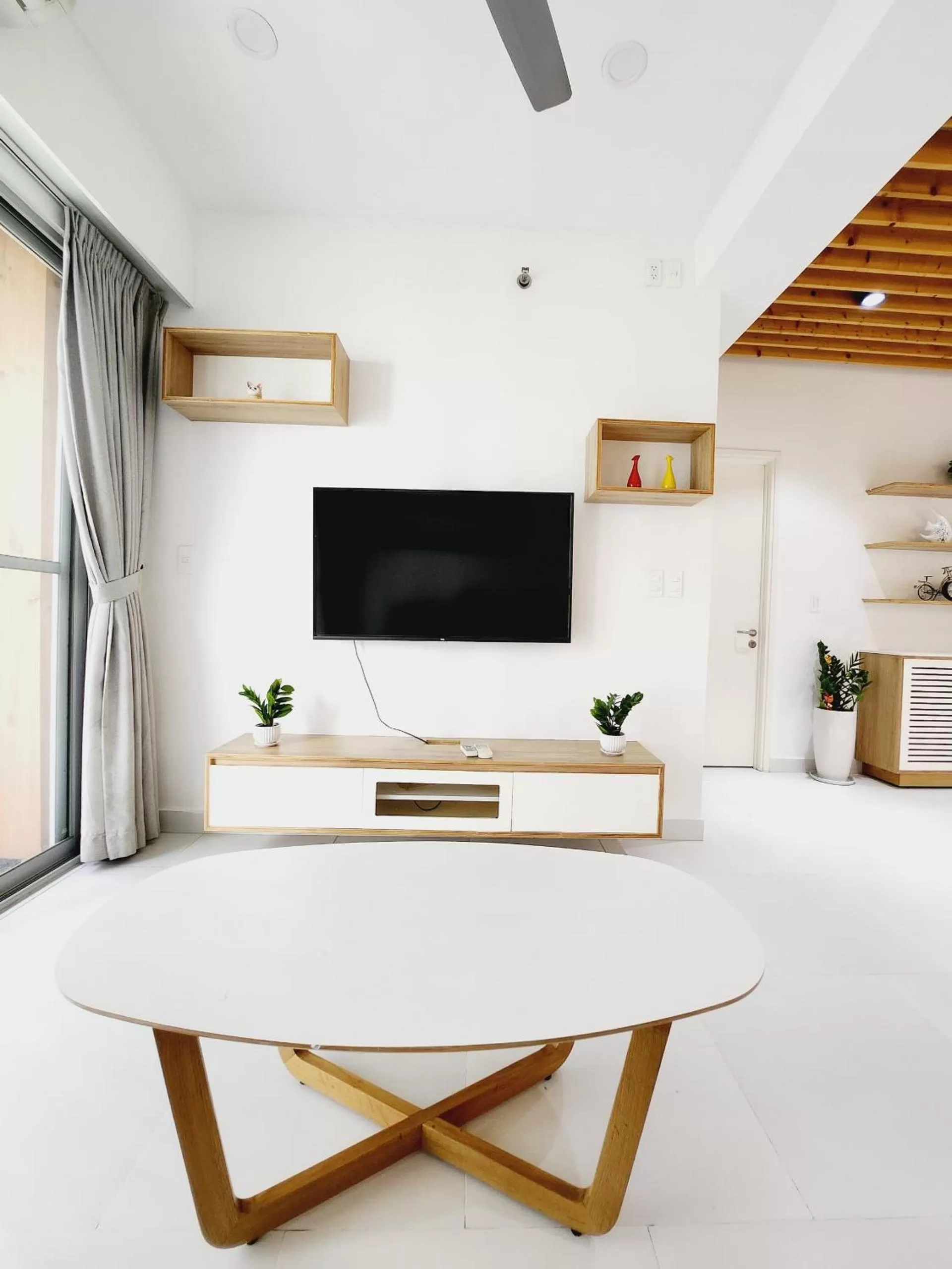 Communal lounge/ TV room in Scenic Valley Suite