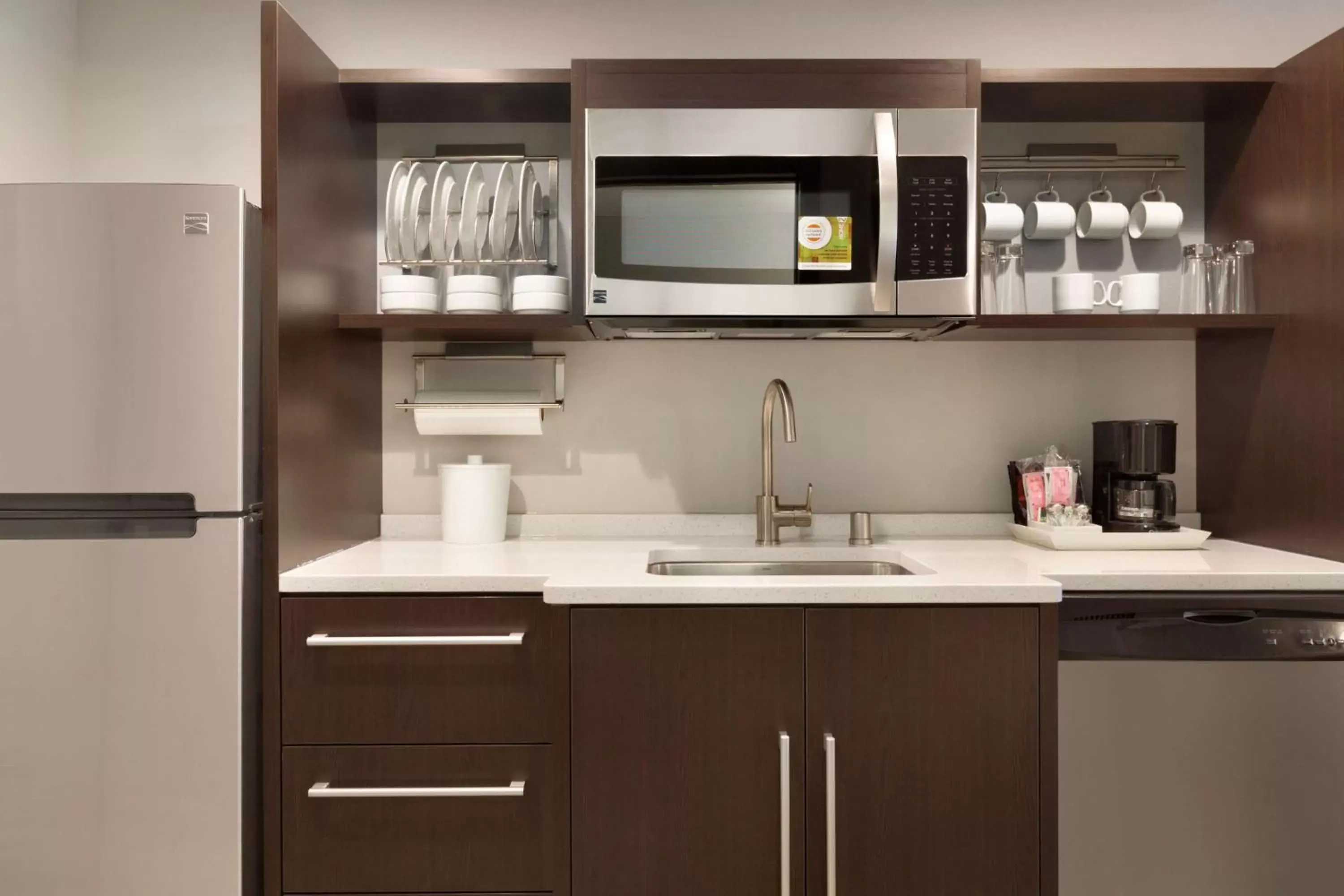 Kitchen or kitchenette, Kitchen/Kitchenette in Home2 Suites By Hilton Billings