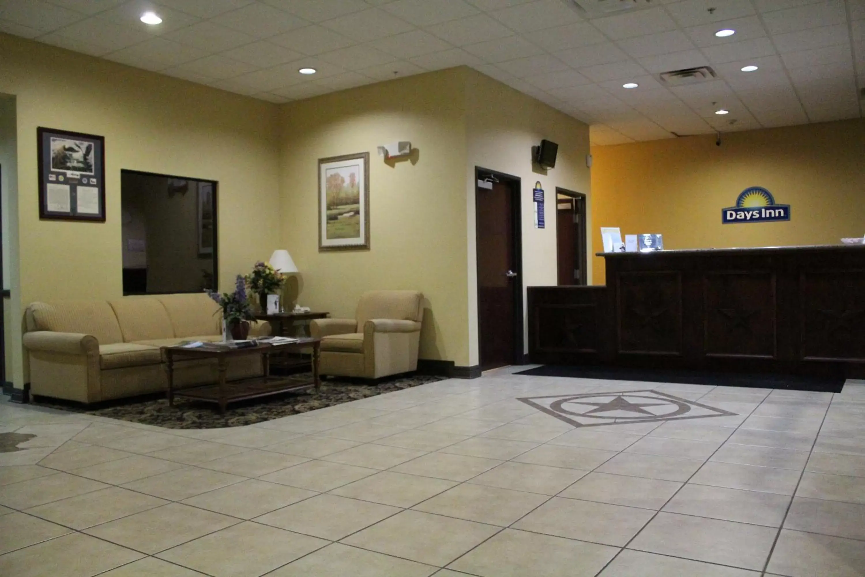 Lobby or reception, Lobby/Reception in Days Inn by Wyndham Salado