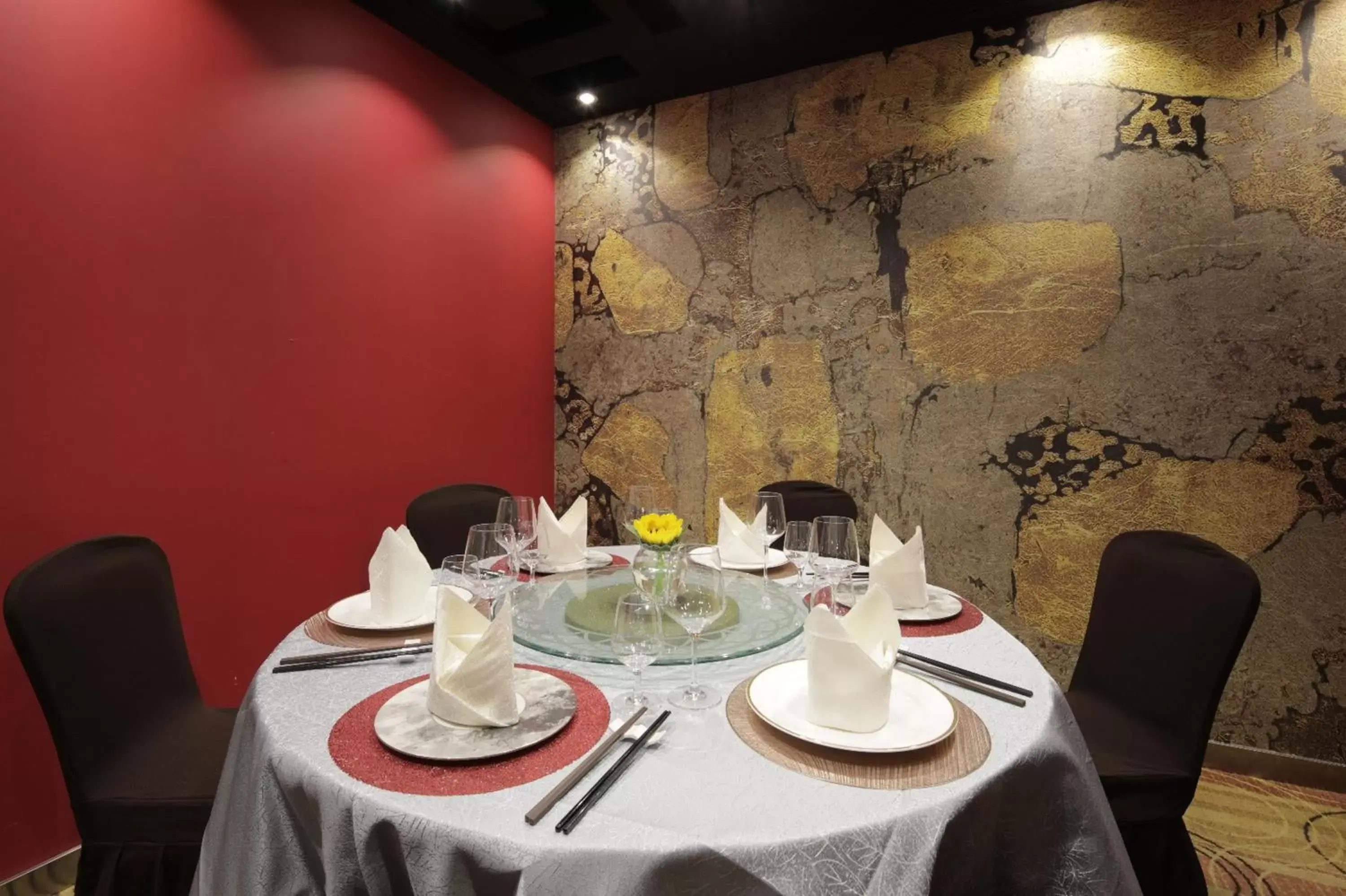 Restaurant/Places to Eat in Holiday Inn Express Hong Kong Causeway Bay, an IHG Hotel