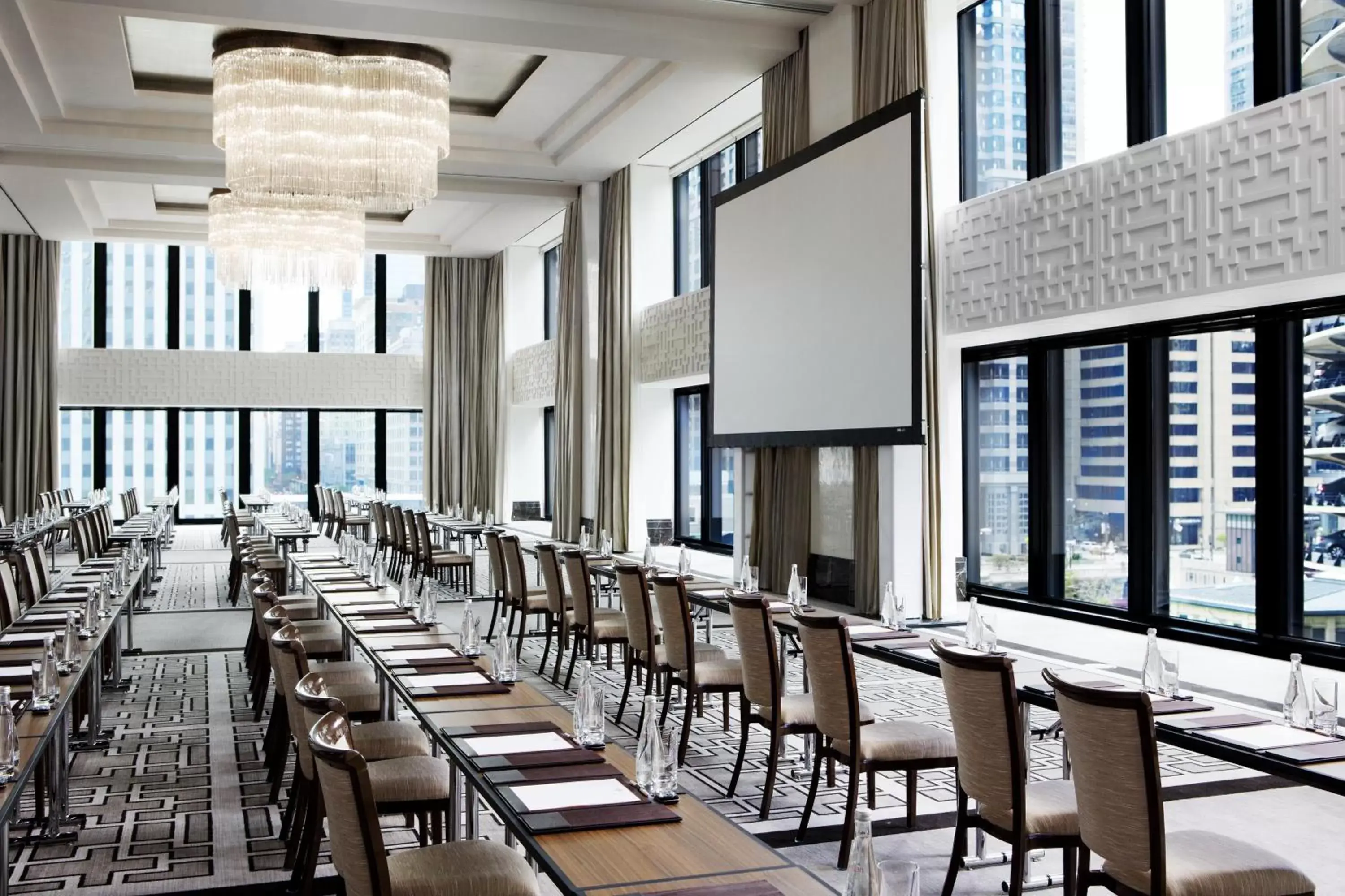 Banquet/Function facilities, Business Area/Conference Room in The Langham Chicago