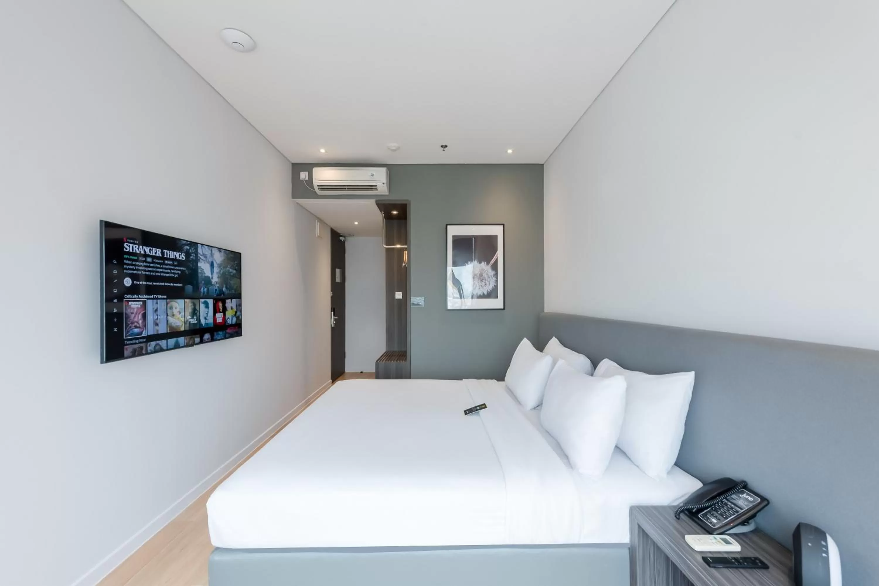 Bedroom, Bed in Juno Tanah Abang Jakarta