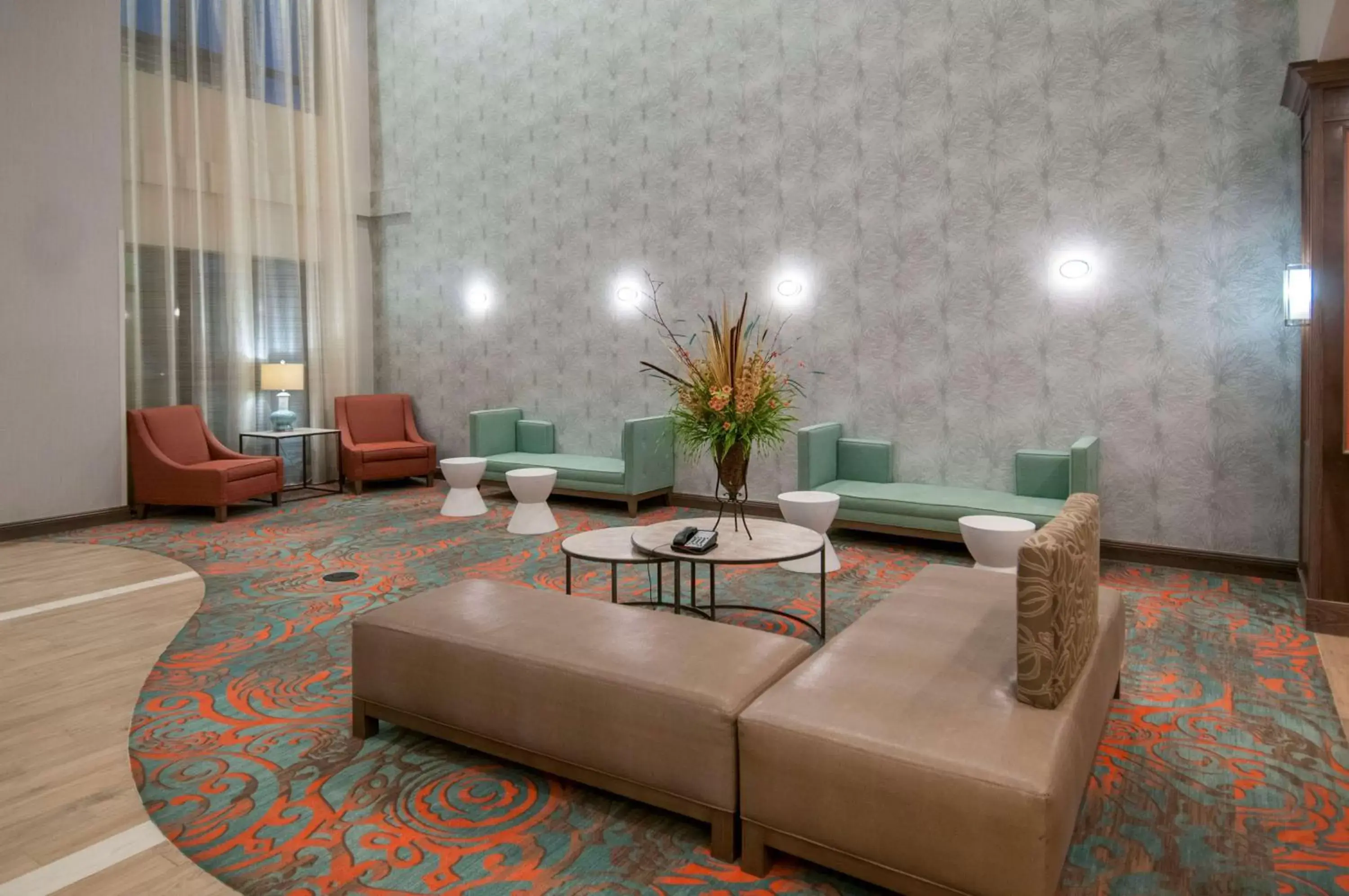 Lobby or reception, Seating Area in Hampton Inn & Suites Pensacola/I-10 Pine Forest Road