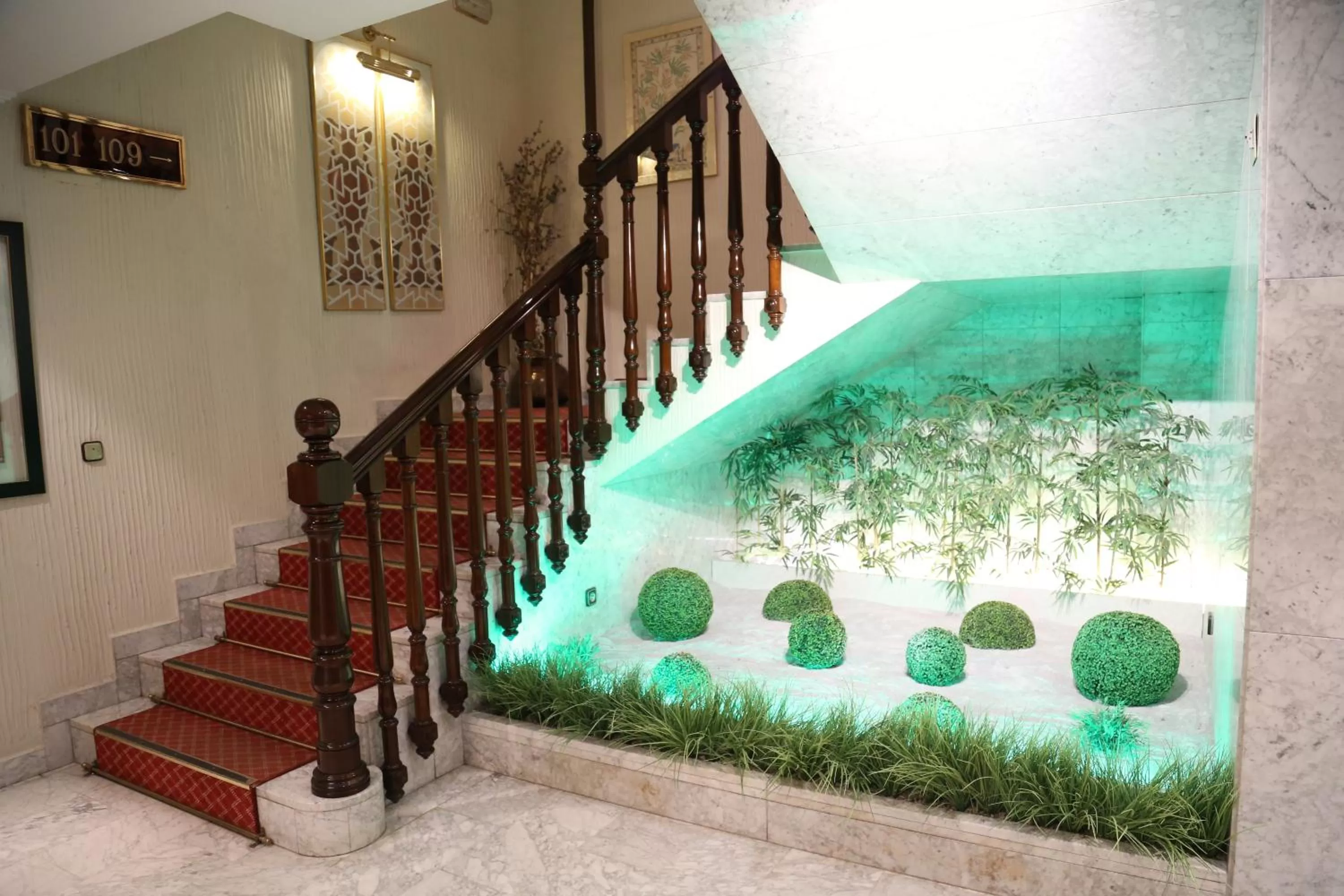 Decorative detail in Princesa Ana