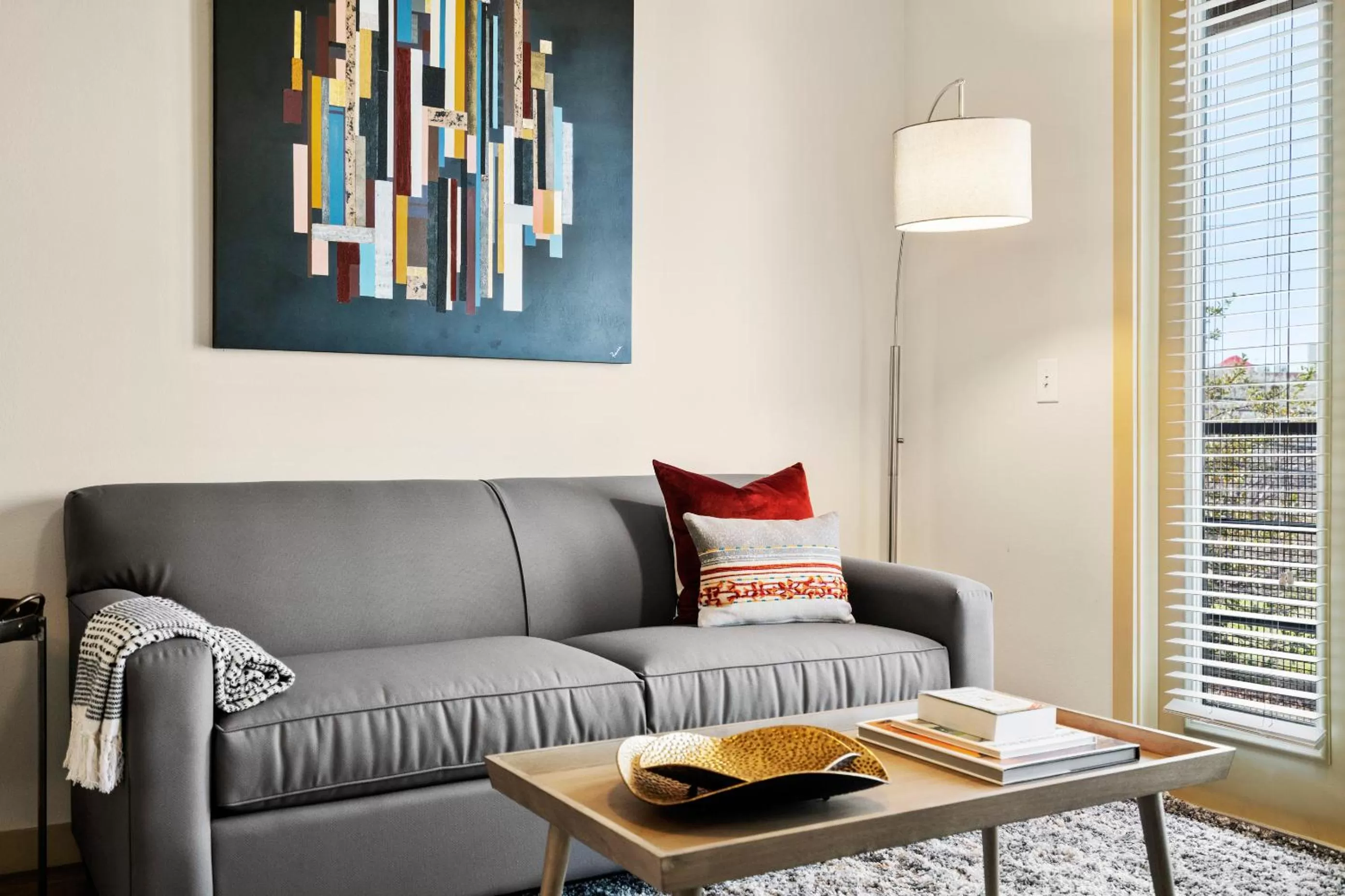 Bed in Kasa Love Field-Medical District Dallas