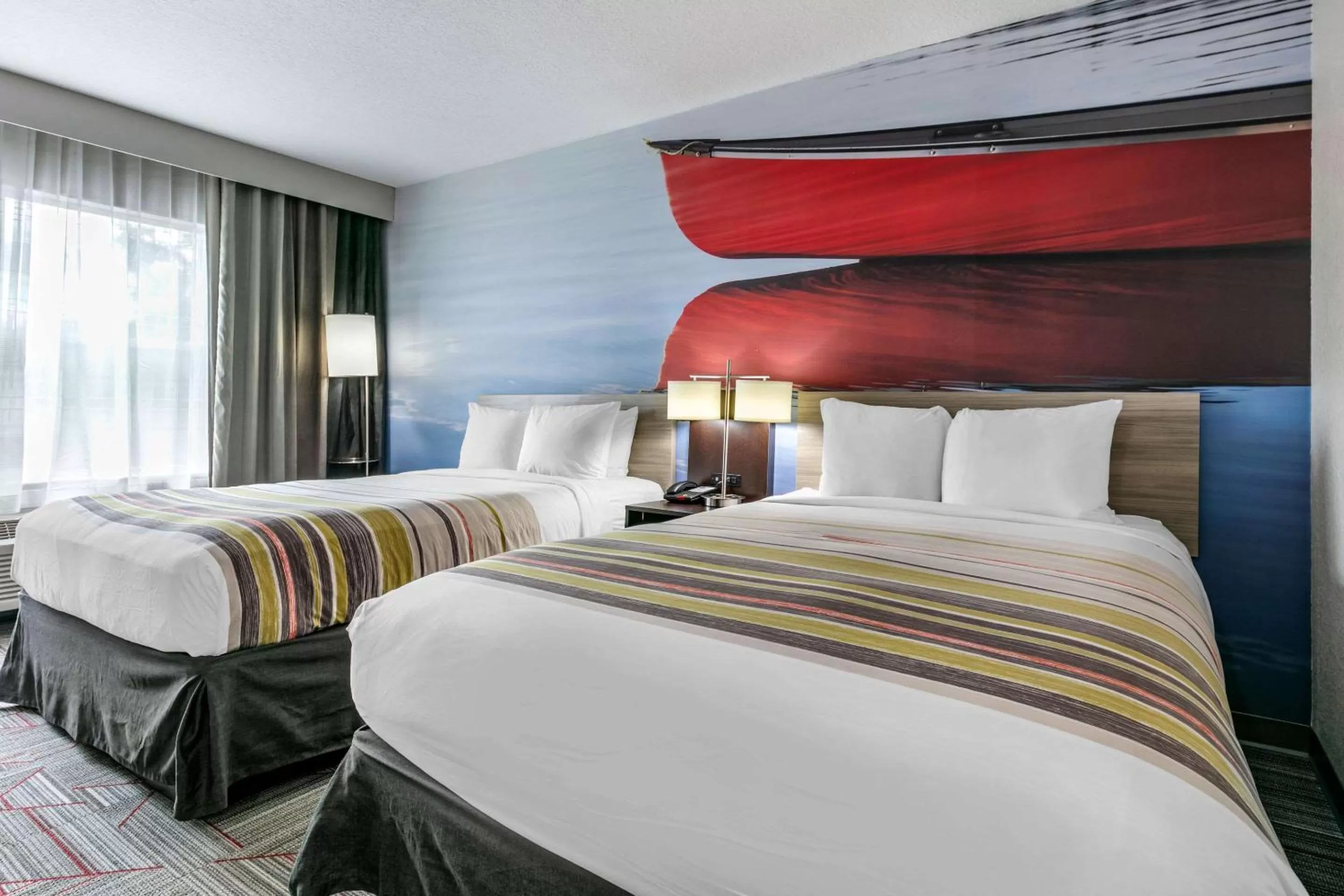 Photo of the whole room, Bed in Clarion Pointe Columbus-Bradley Park