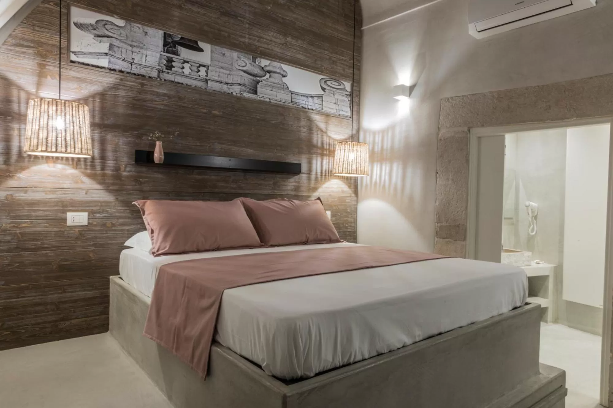 Decorative detail, Bed in BORGOBELTRANI