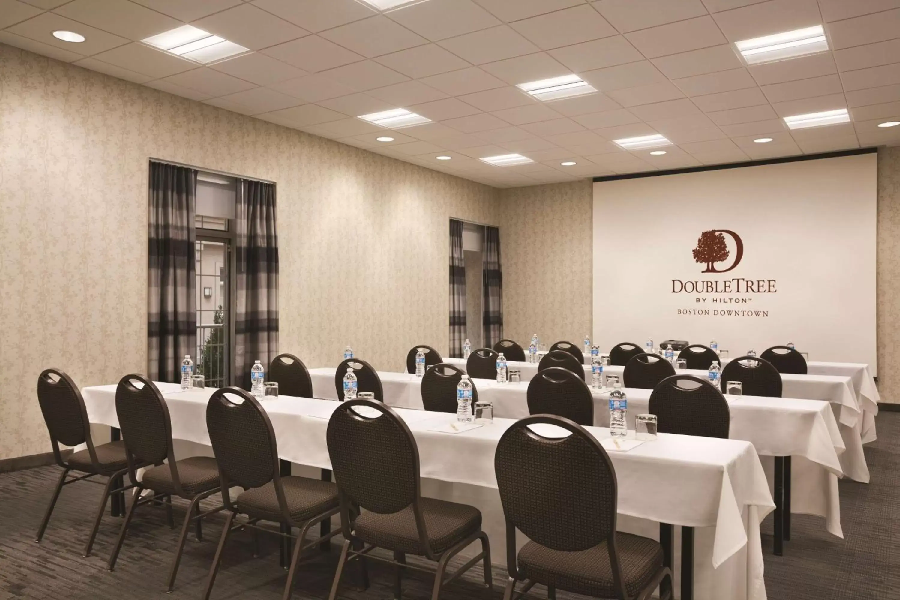 Meeting/conference room in DoubleTree by Hilton Hotel Boston - Downtown