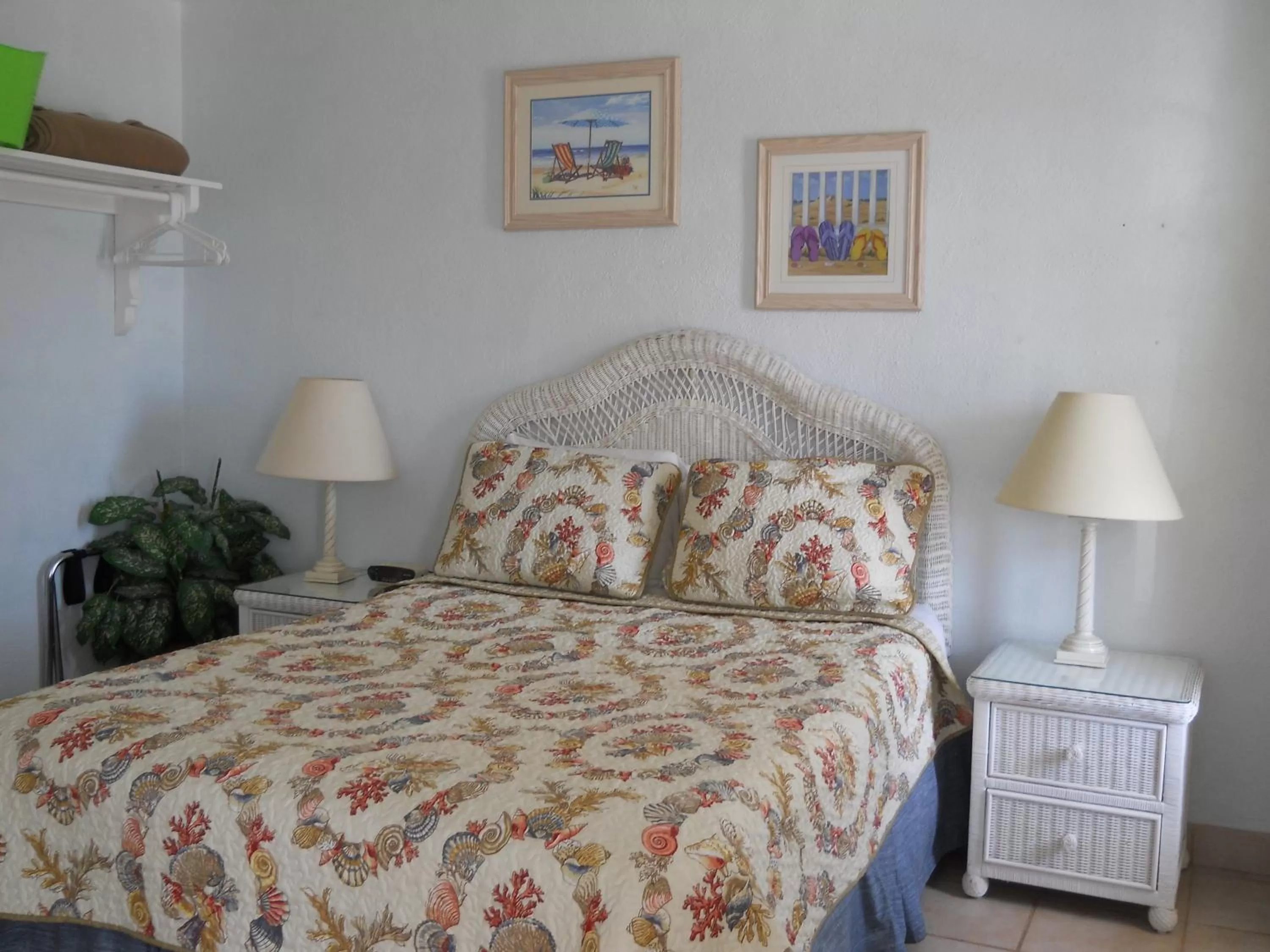 Bed in Queens Gate Resort