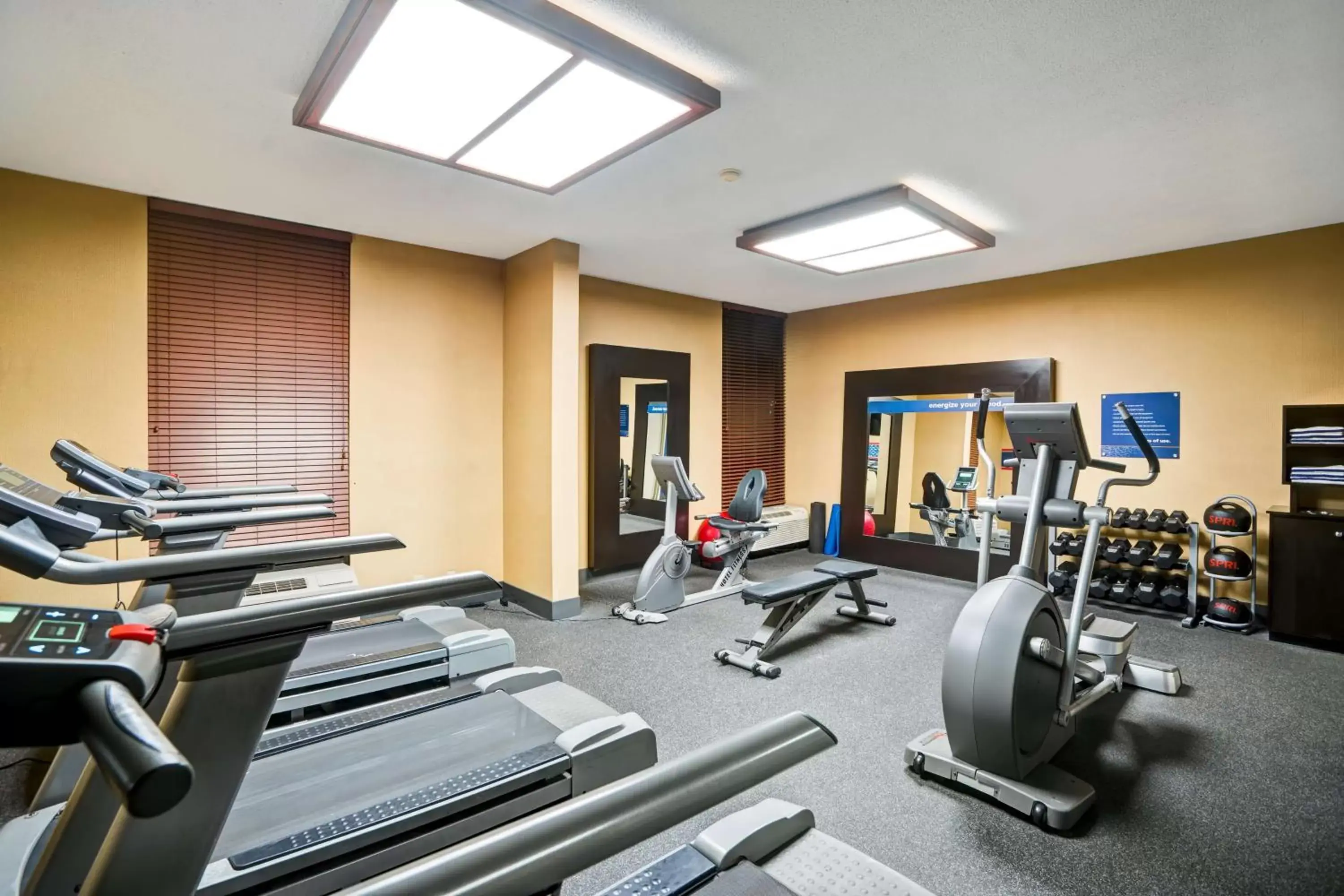 Fitness centre/facilities, Fitness Center/Facilities in Hampton Inn Fairmont