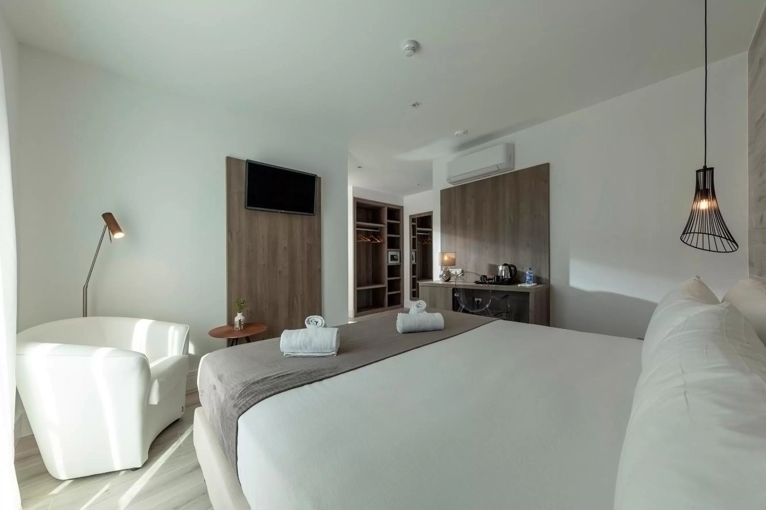 Photo of the whole room, Bed in Hotel Oasis