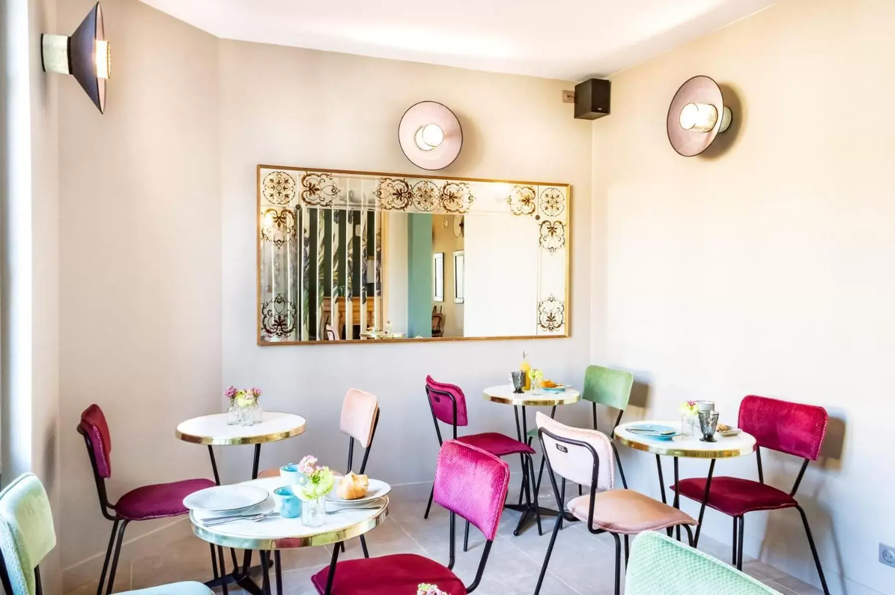 Breakfast, Restaurant/Places to Eat in Hotel des Iris