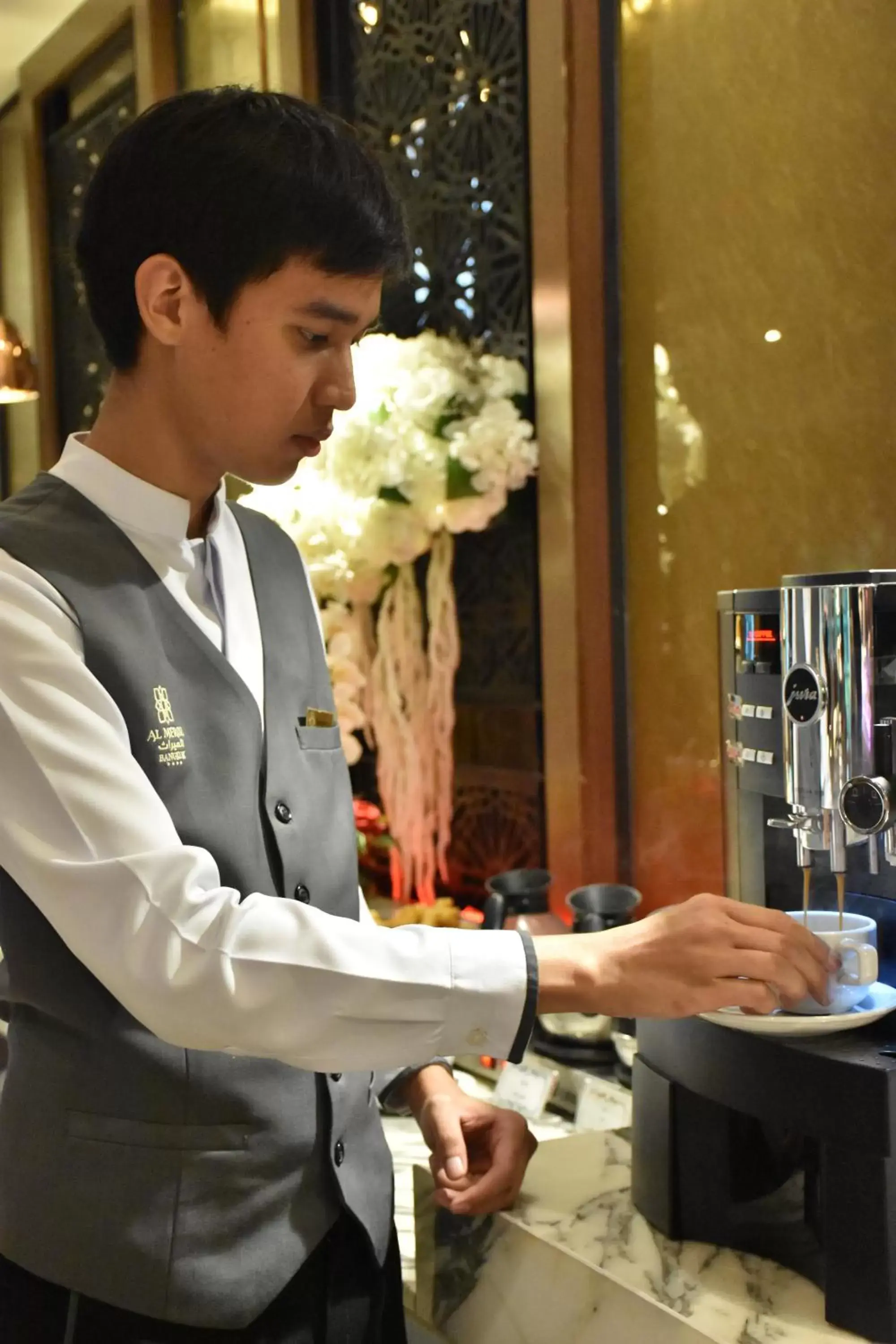 Staff in Al Meroz Hotel Bangkok - The Leading Halal Hotel