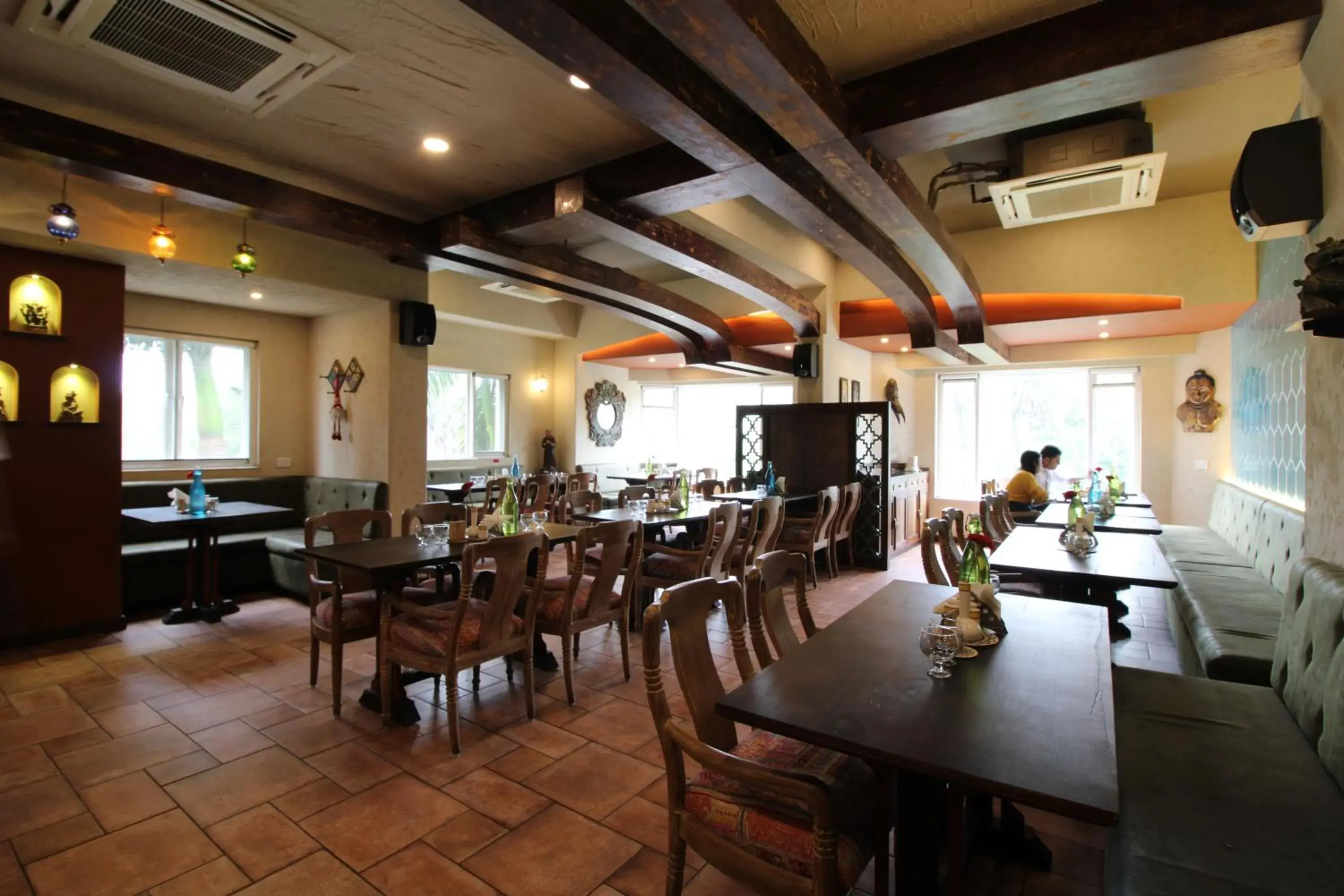 Restaurant/places to eat in Hotel Hillock Restaurant/places to eat in Hotel Hillock