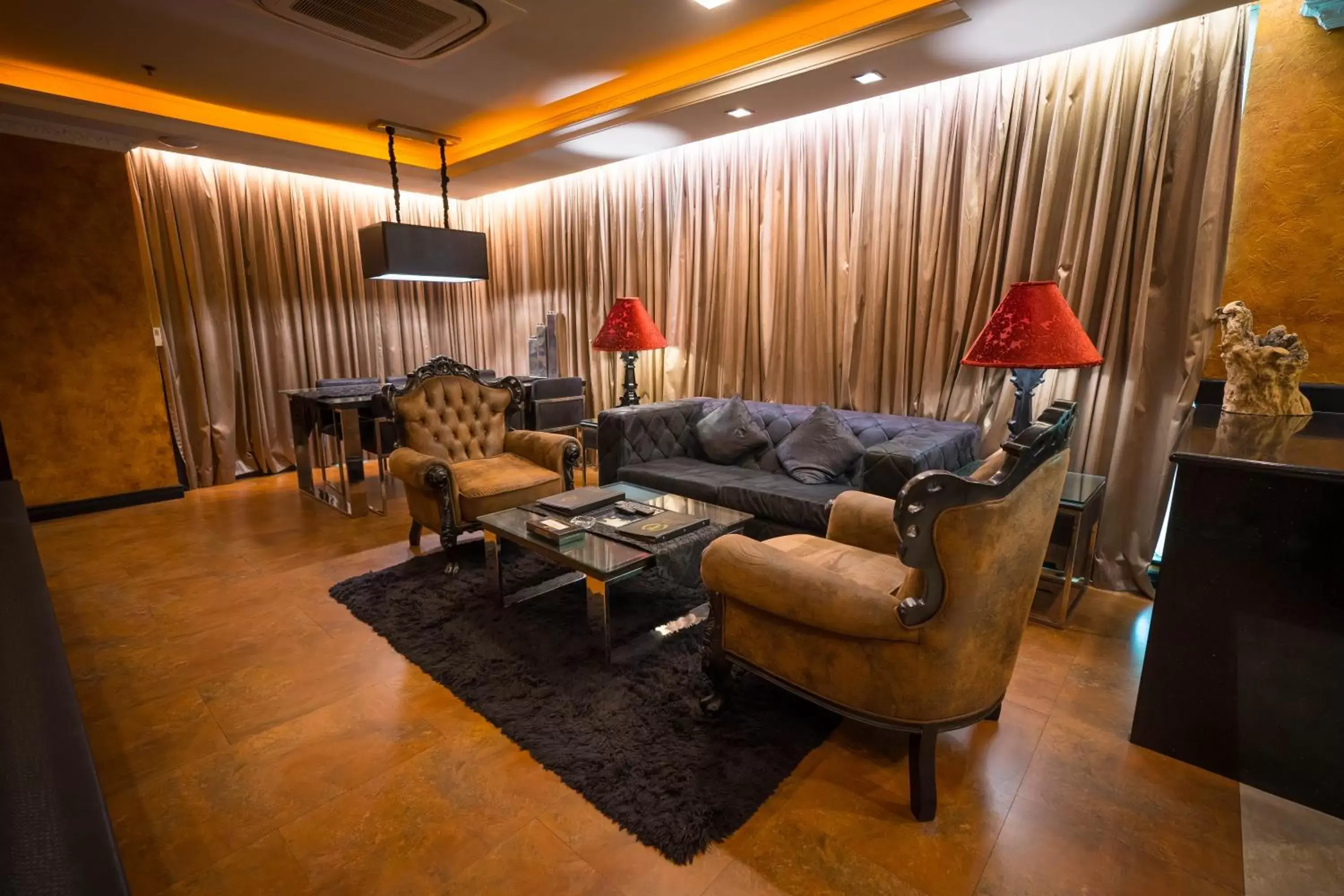 Living room, Seating Area in Fields Plaza Condo