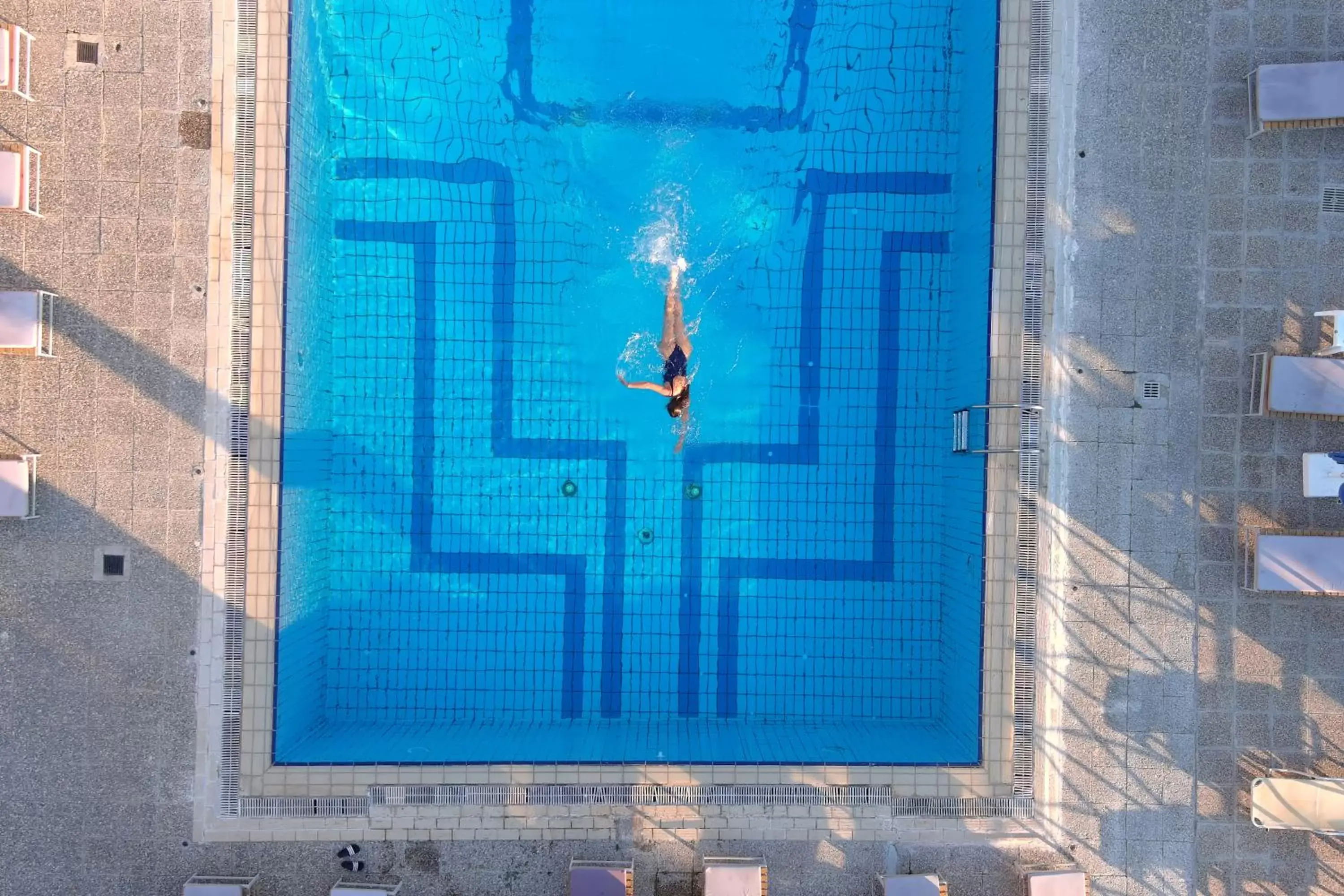 Swimming Pool in Hotel Αchillion Grevena