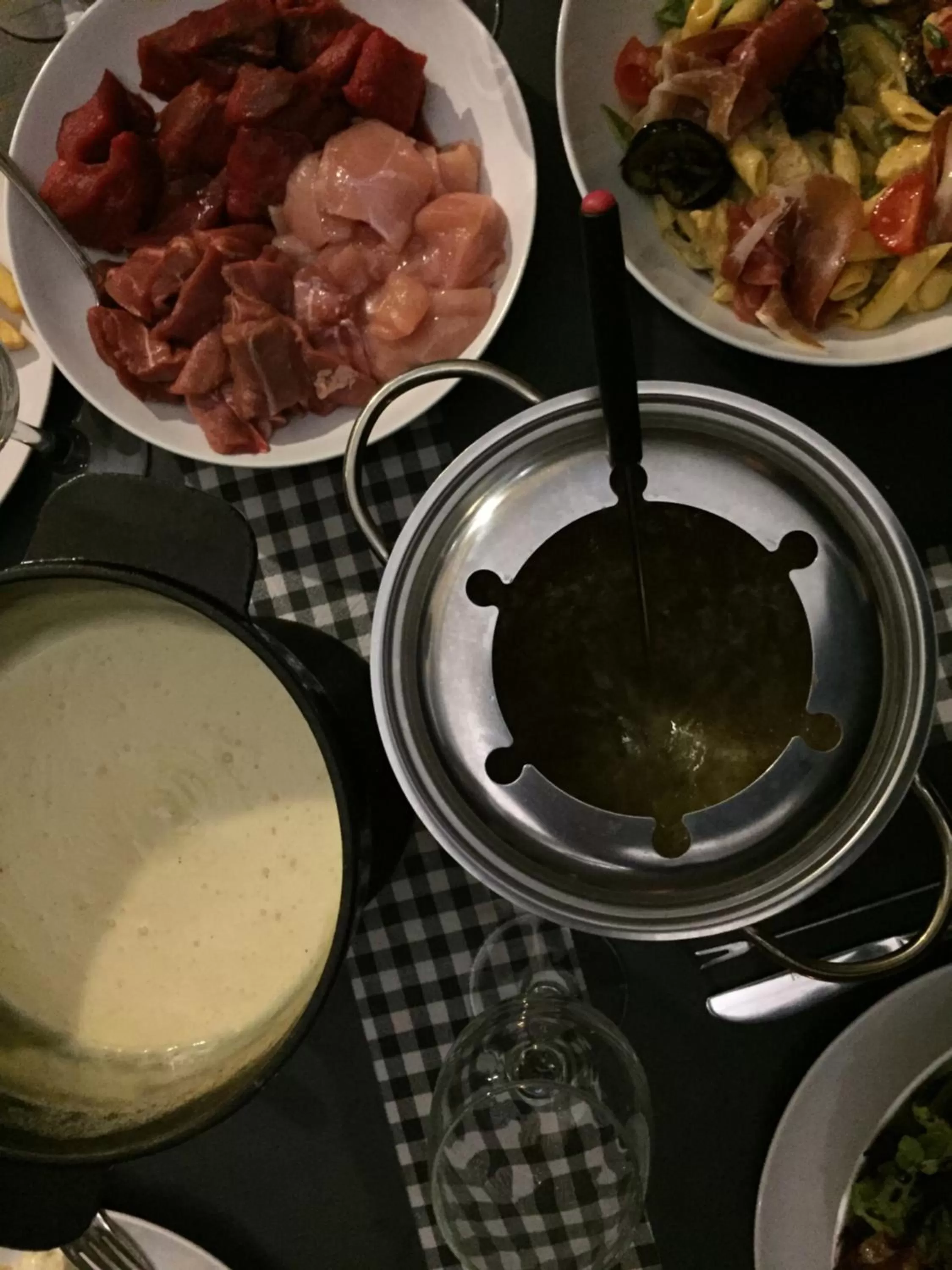 Restaurant/places to eat in New Hotel de Lives