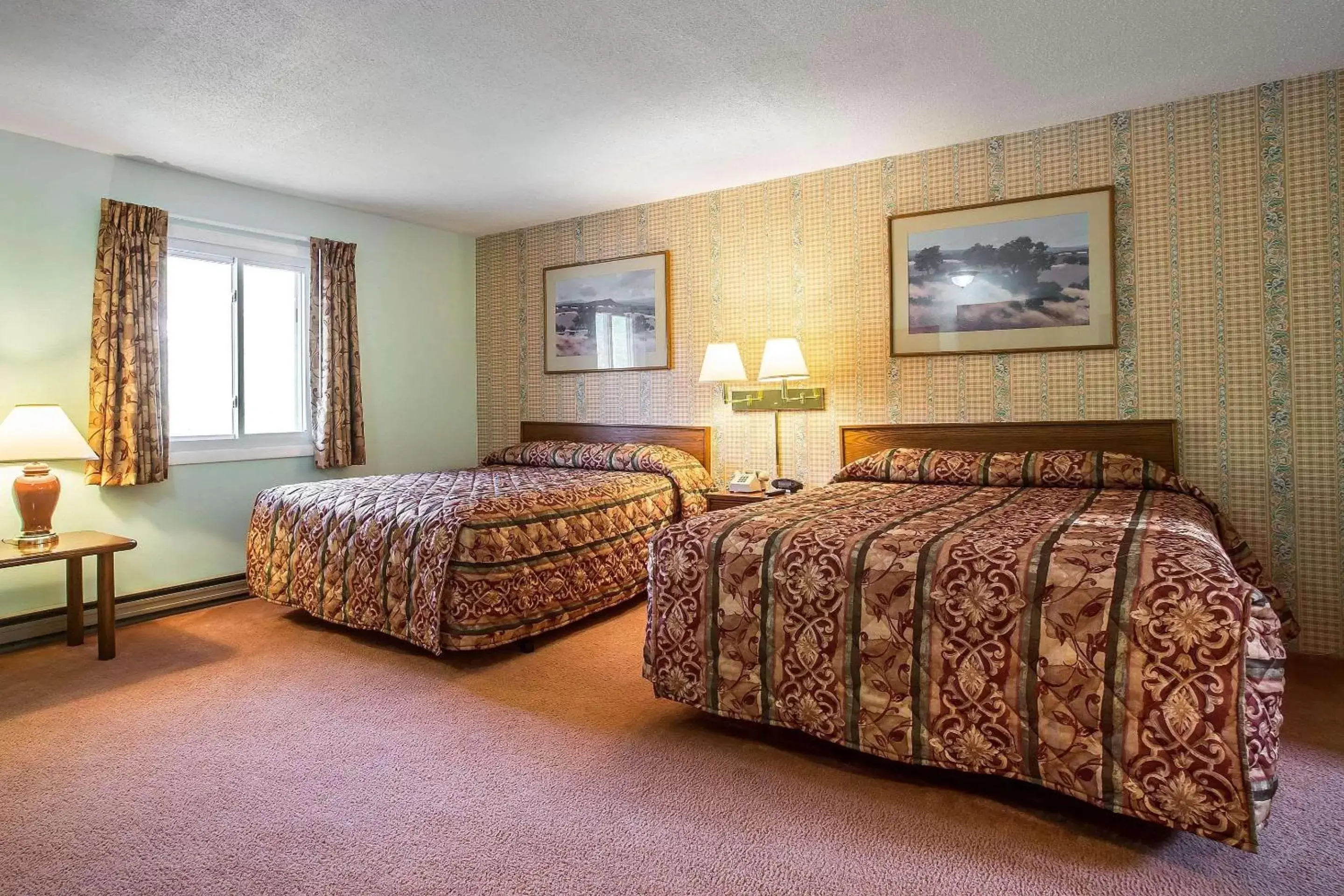 Photo of the whole room, Bed in Rodeway Inn Lincoln I-93