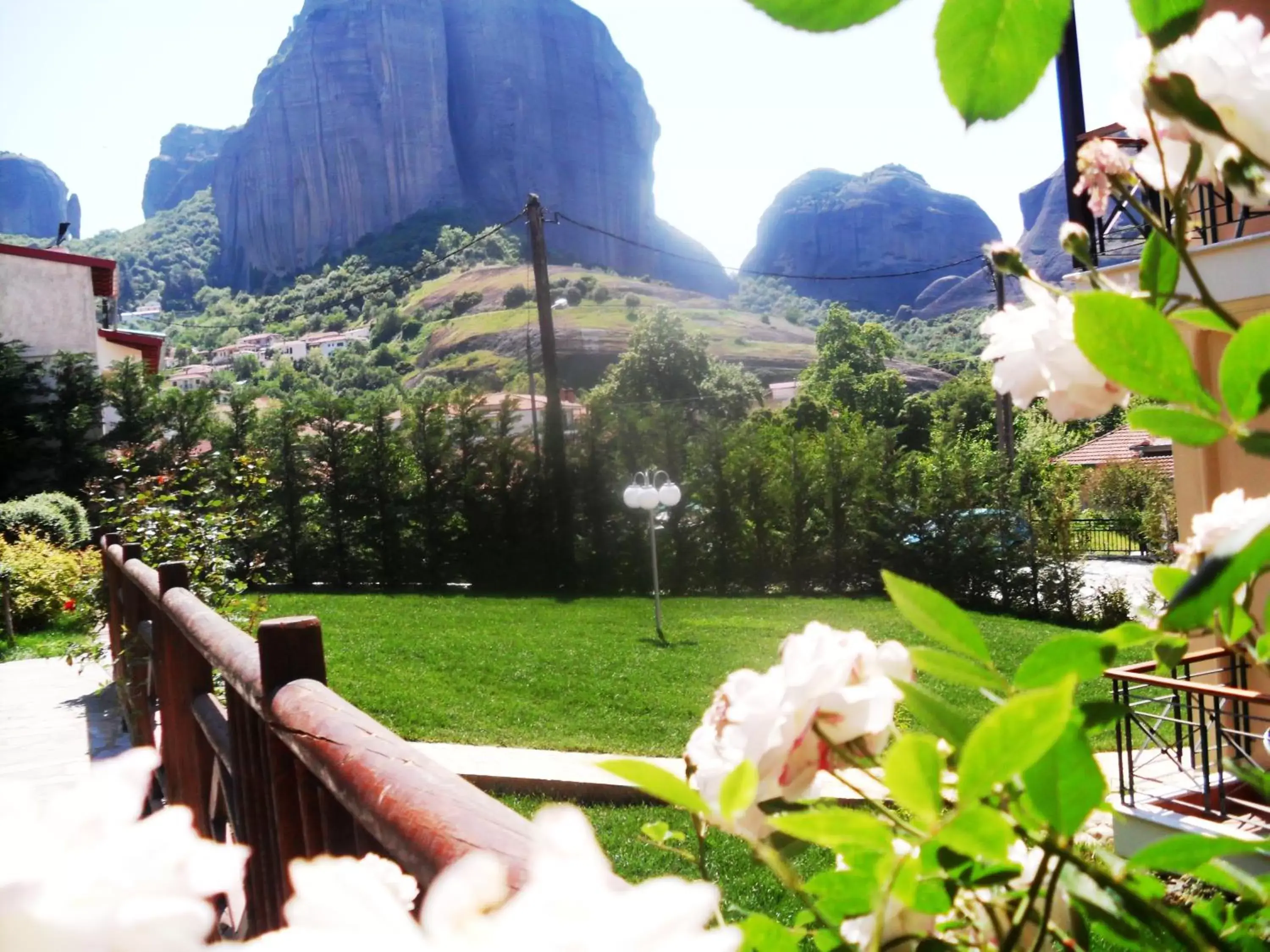 Garden view, Mountain View in Hotel Meteoritis