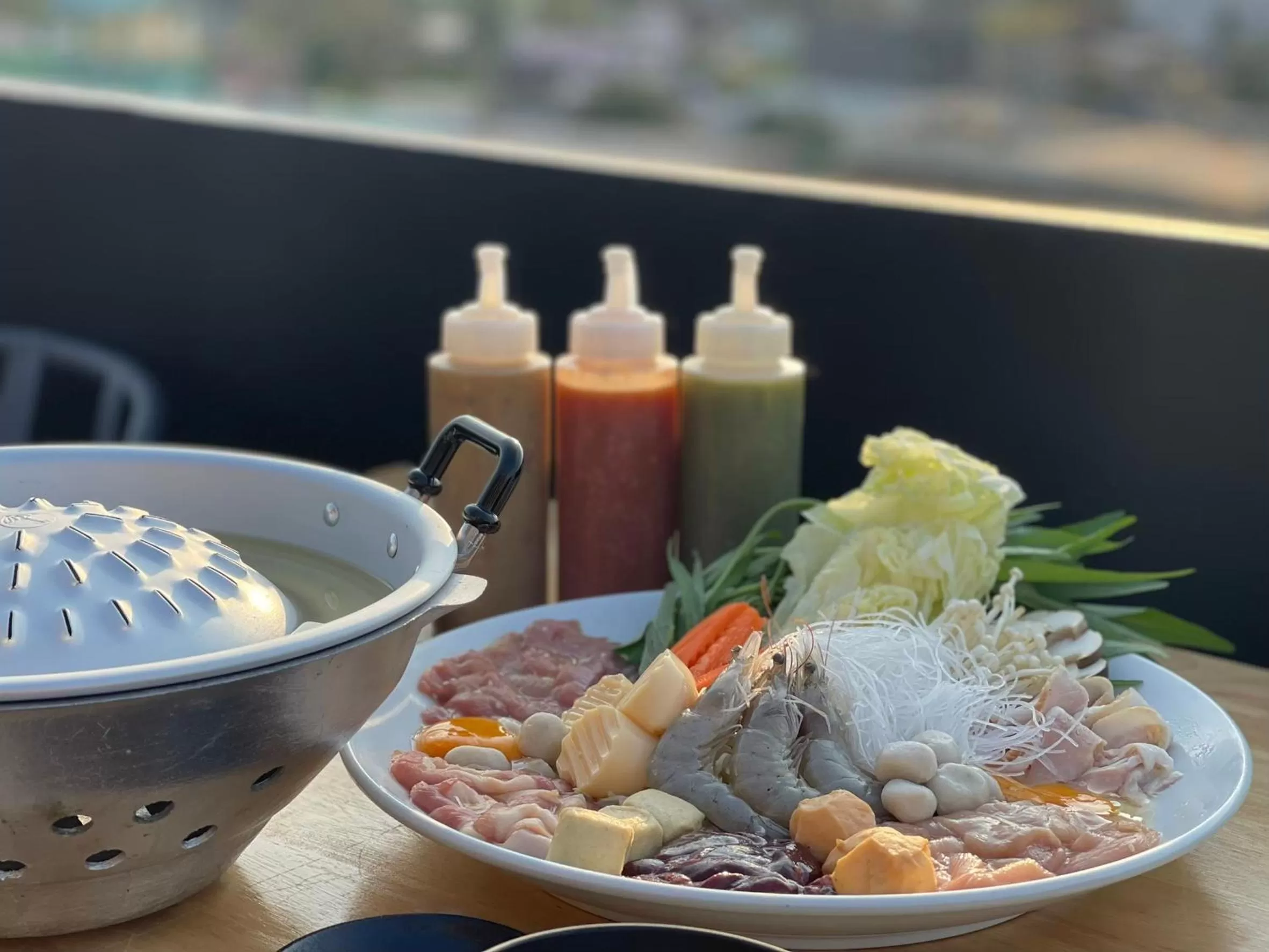 Restaurant/places to eat in The Riche Boutique SHA Plus