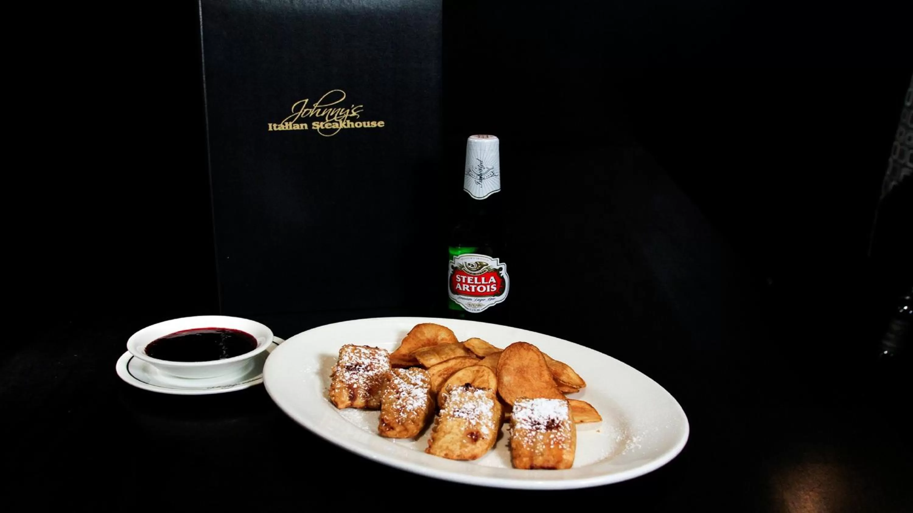 Lounge or bar in Holiday Inn Cincinnati North West Chester by IHG